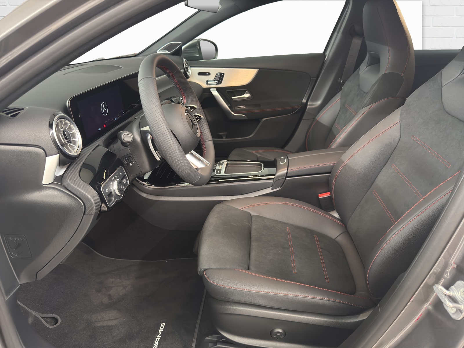 MERCEDES-BENZ A 250 e AMG Line EQ Star - 7