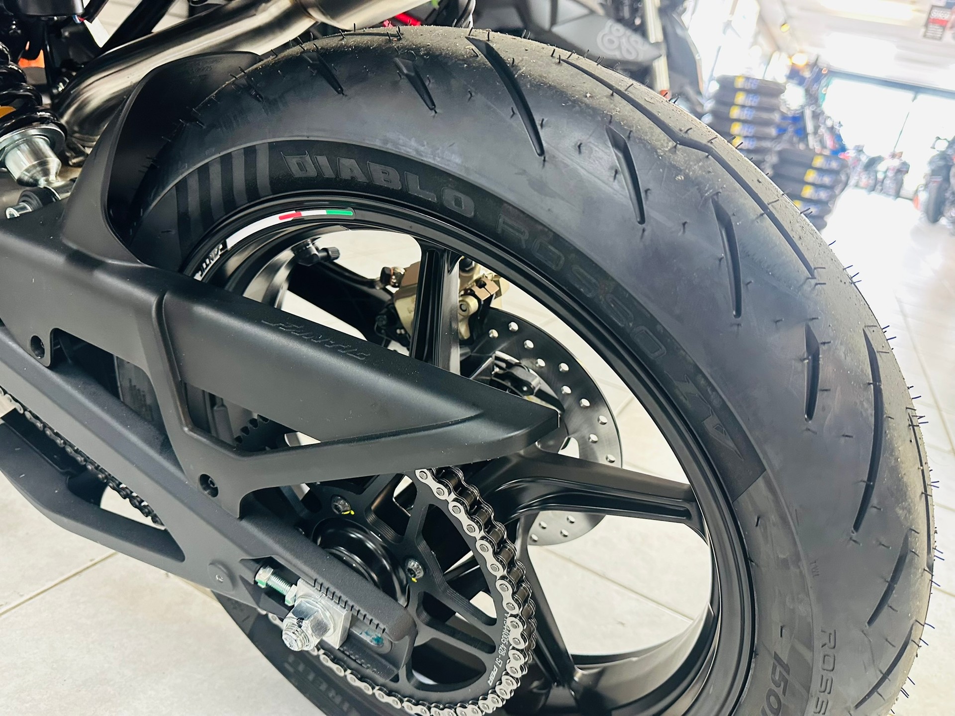 FANTIC STEALTH 125 - 8