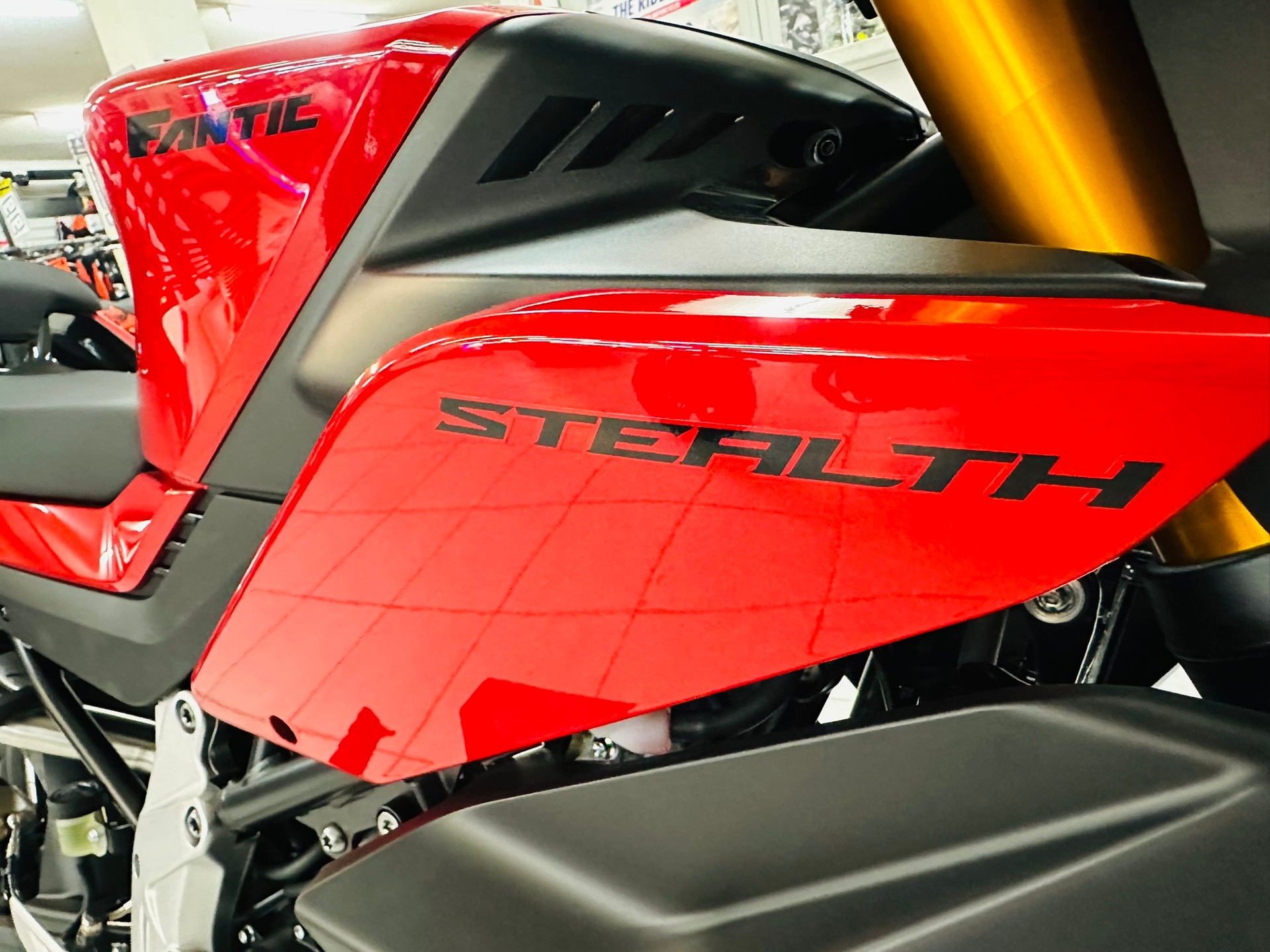 FANTIC STEALTH 125 - 5