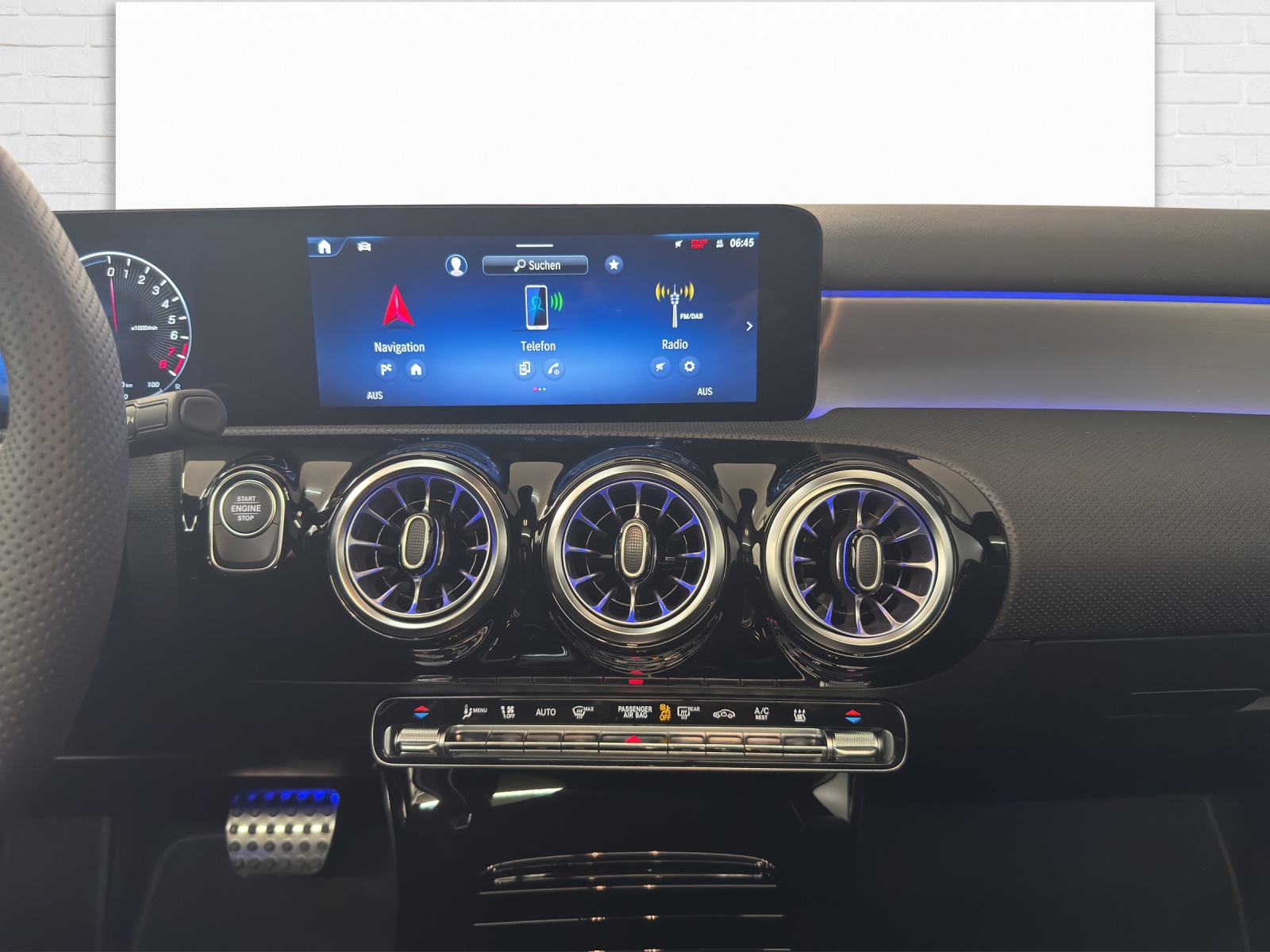 MERCEDES-BENZ A 250 e EQ Star AMG Line - 9