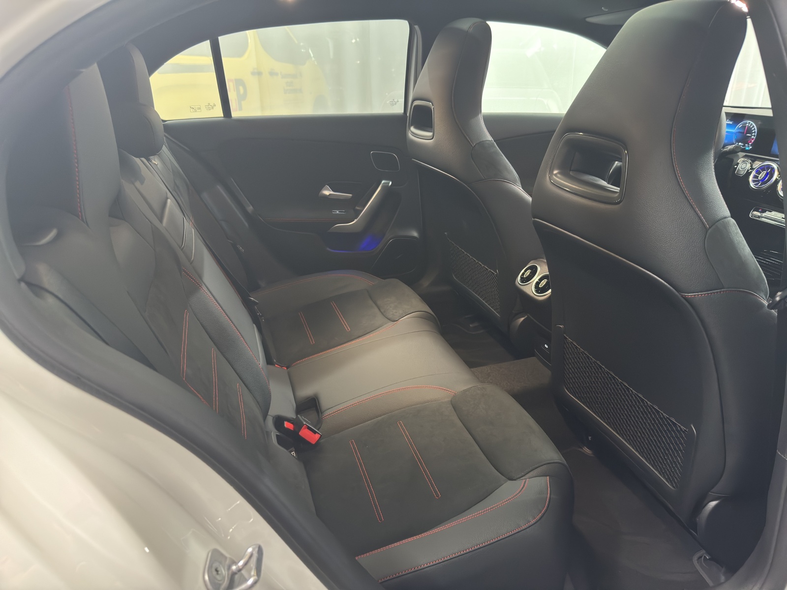 MERCEDES-BENZ A 250 e EQ Star AMG Line - 10