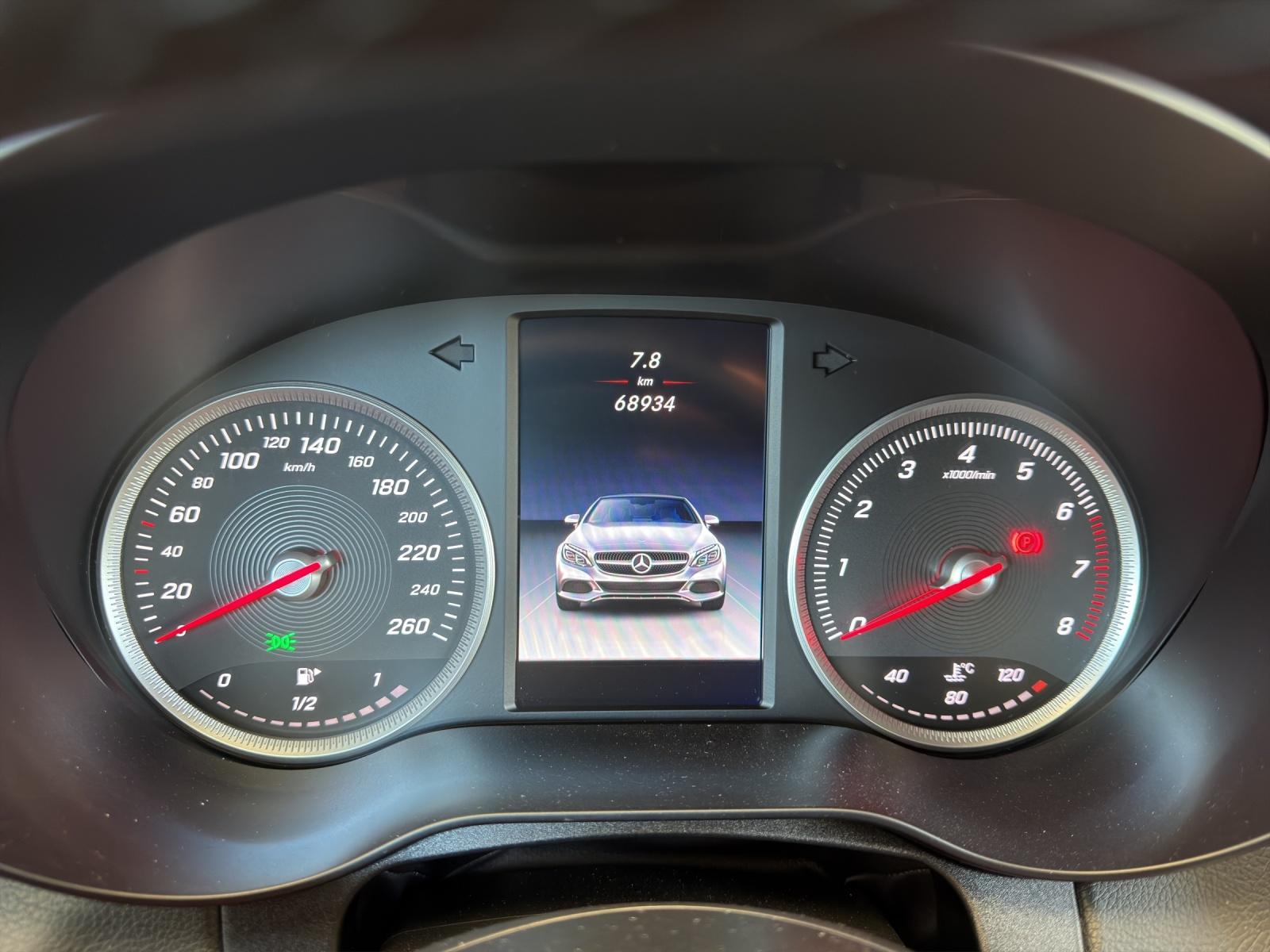 MERCEDES-BENZ C 180 Cabriolet - 16