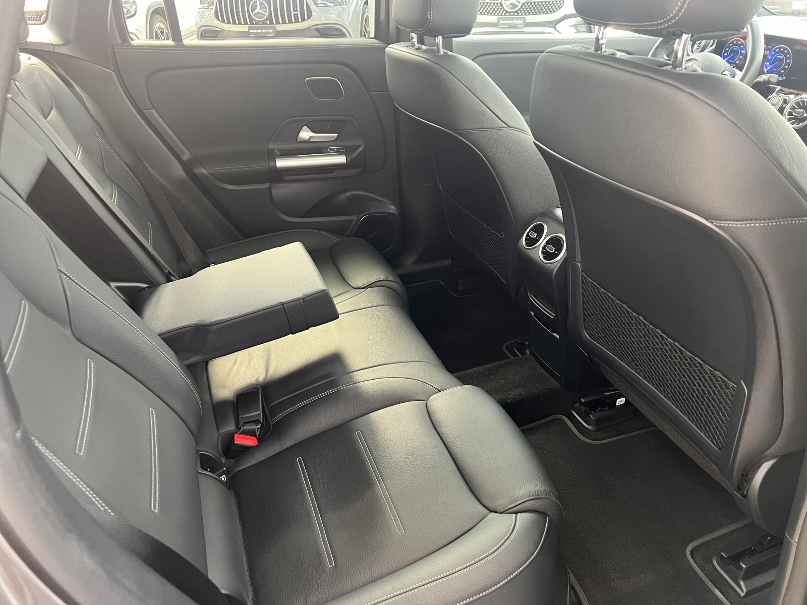 MERCEDES-BENZ EQA 350 66,5 kWh 4Matic Swiss Star - 16