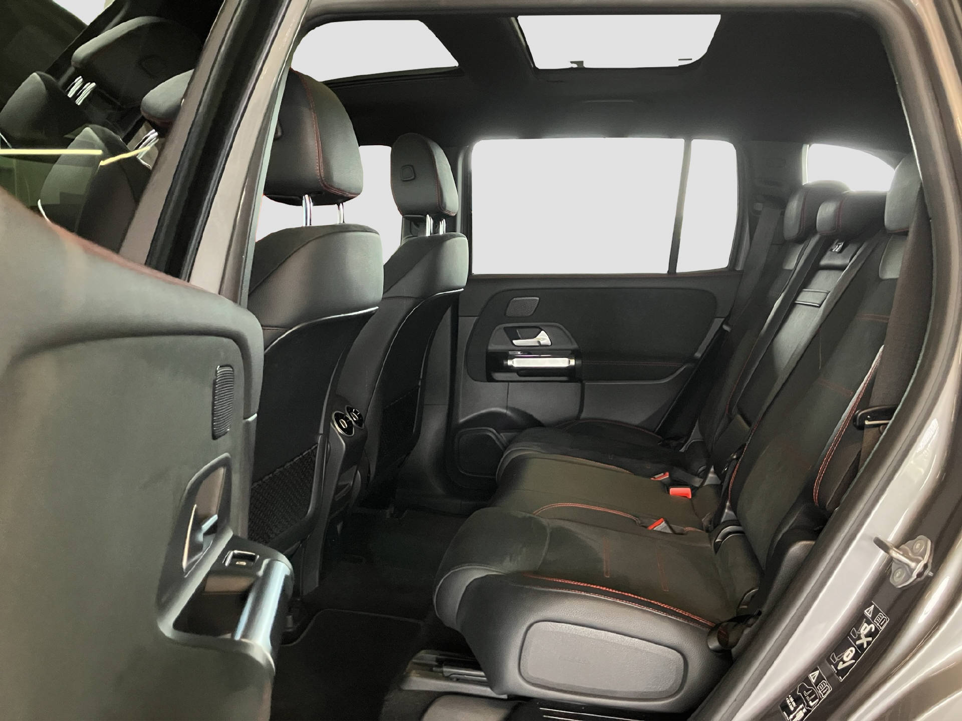 MERCEDES-BENZ EQB 300 AMG Line 4MATIC - 15