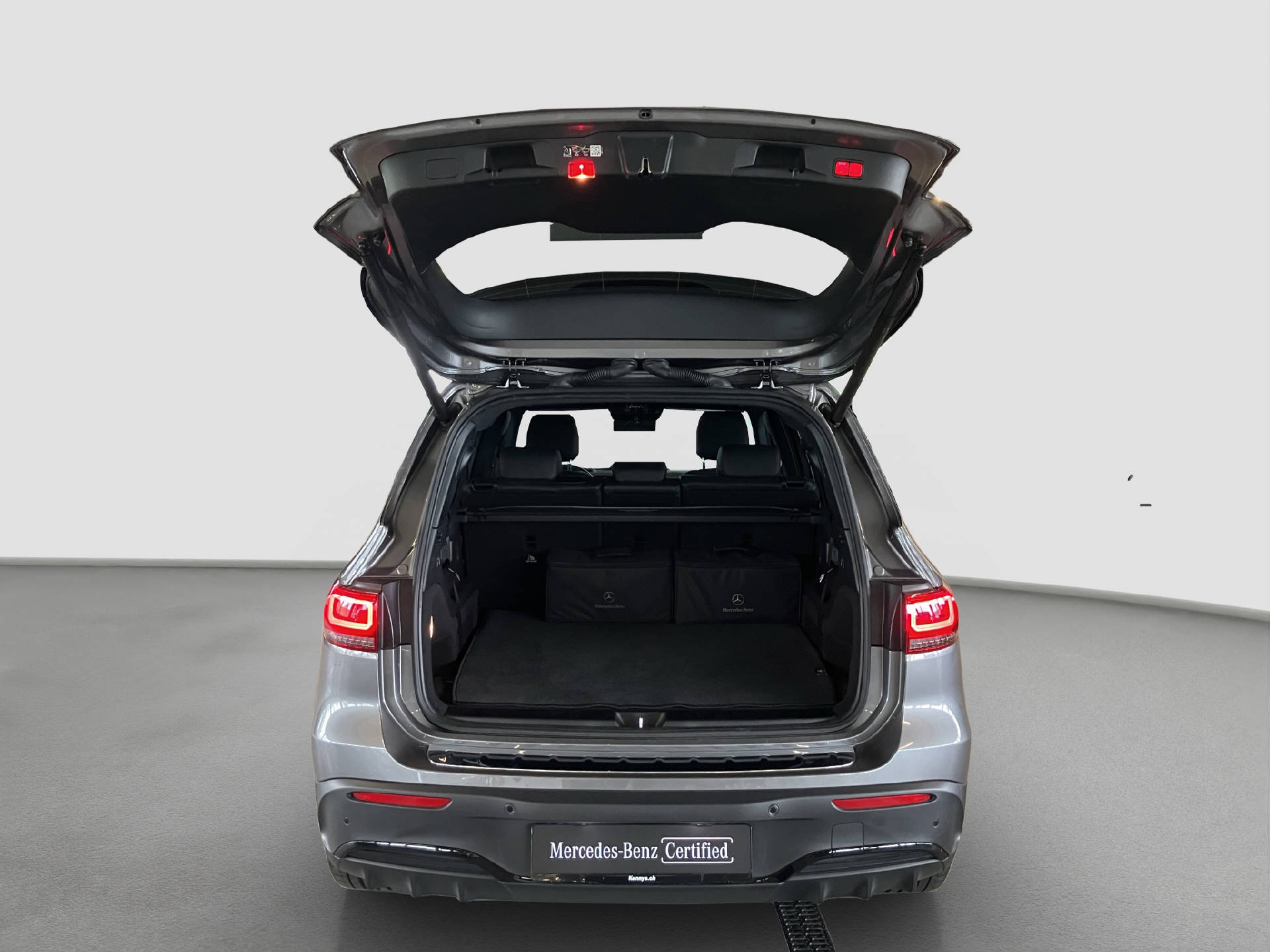 MERCEDES-BENZ EQB 300 AMG Line 4MATIC - 16