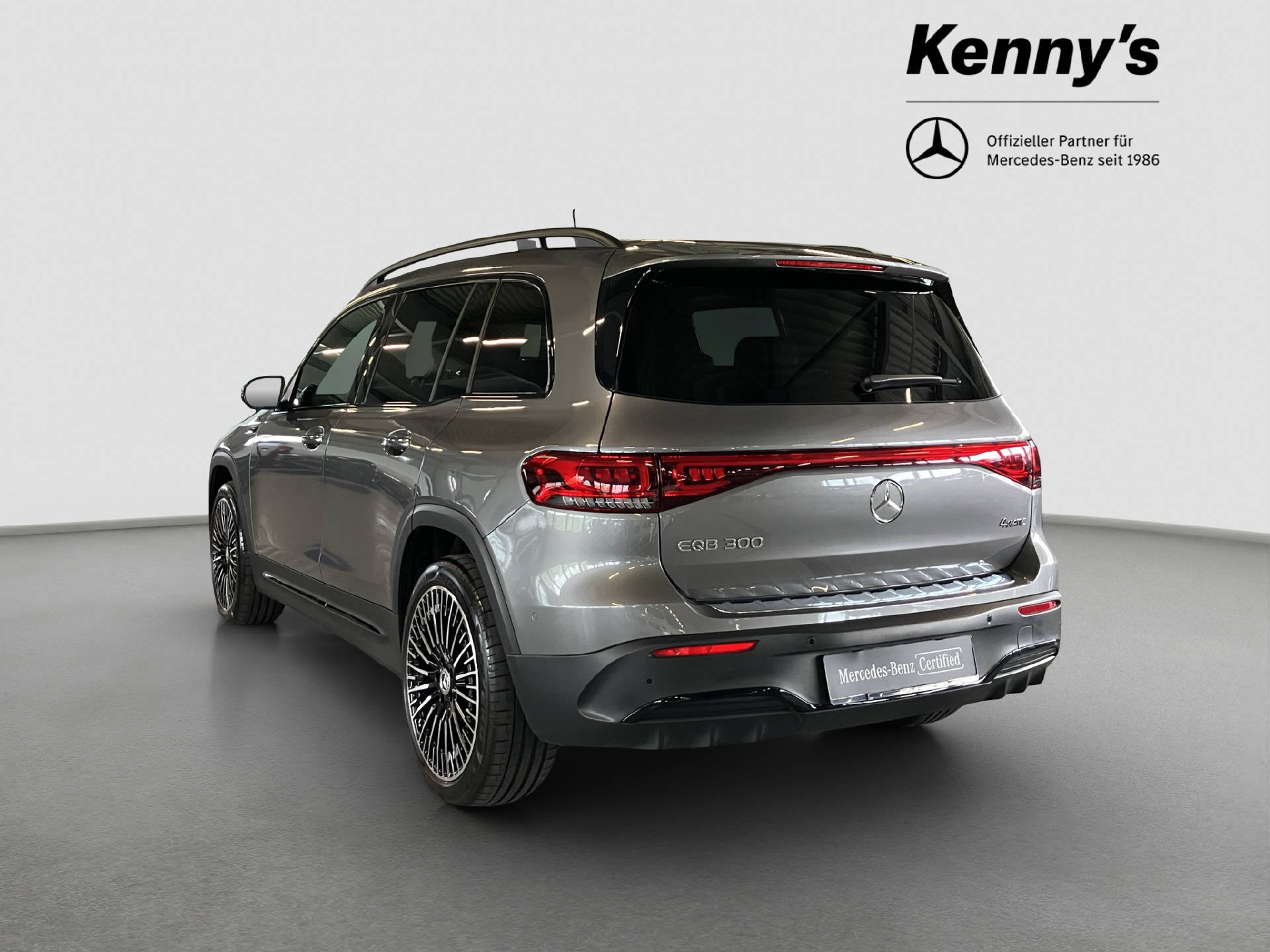MERCEDES-BENZ EQB 300 AMG Line 4MATIC - 5