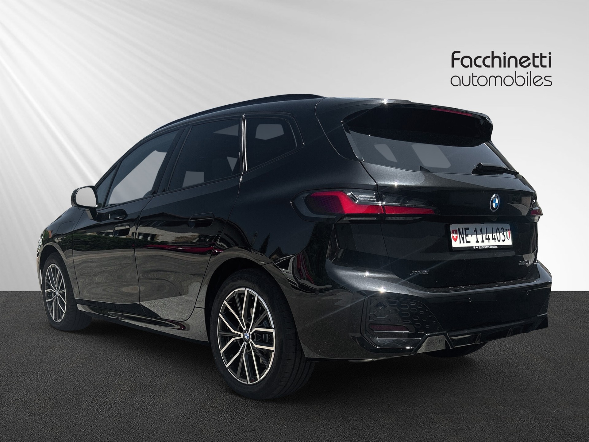 BMW 230e xDrive Active Tourer M Sport - 3