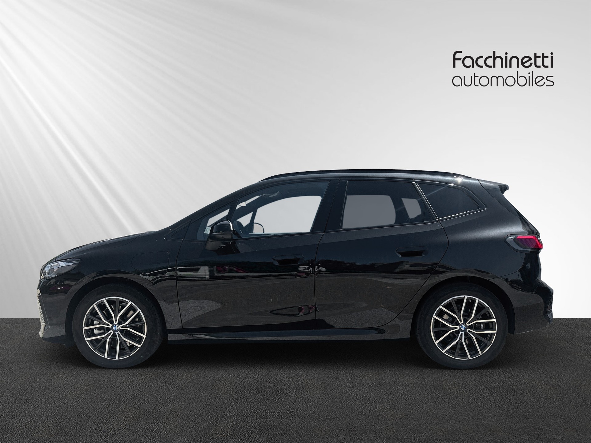 BMW 230e xDrive Active Tourer M Sport - 2