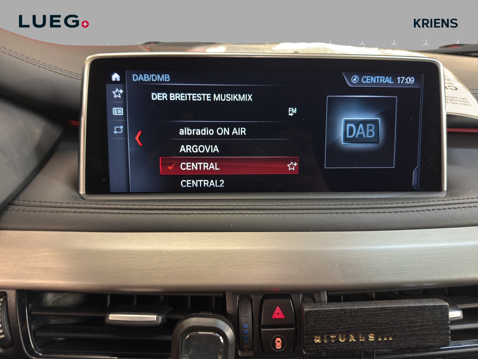 BMW X5 xDrive 30d Steptronic / Panorama-Dach / M-Paket / DISTRONIC - 12
