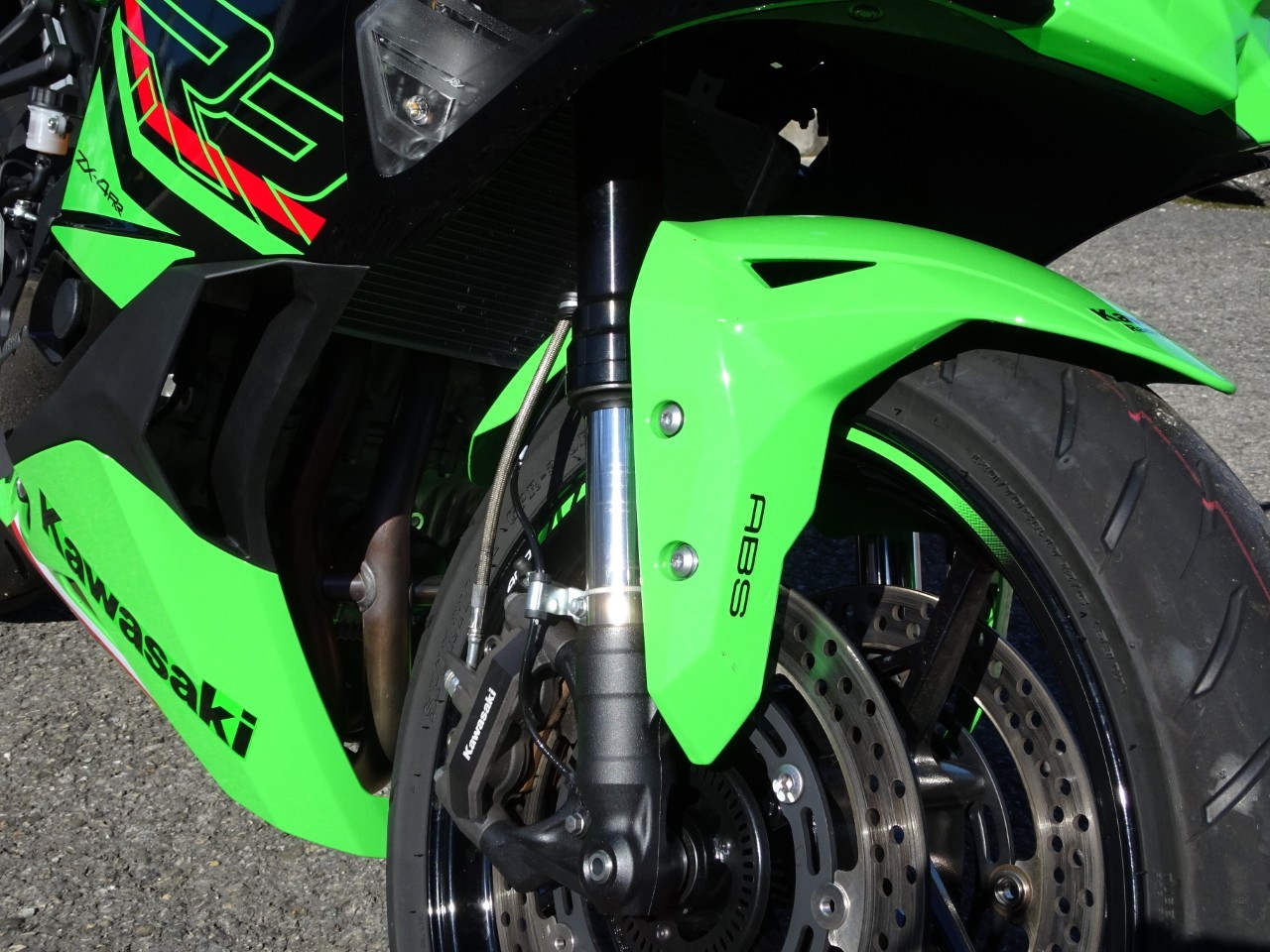KAWASAKI Ninja ZX-4 RR - 8