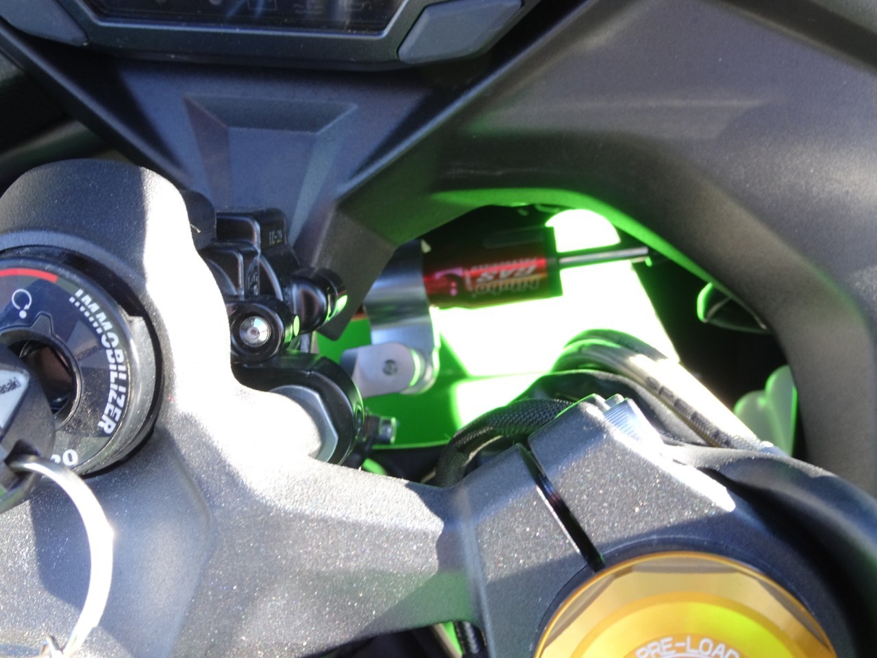 KAWASAKI Ninja ZX-4 RR - 6