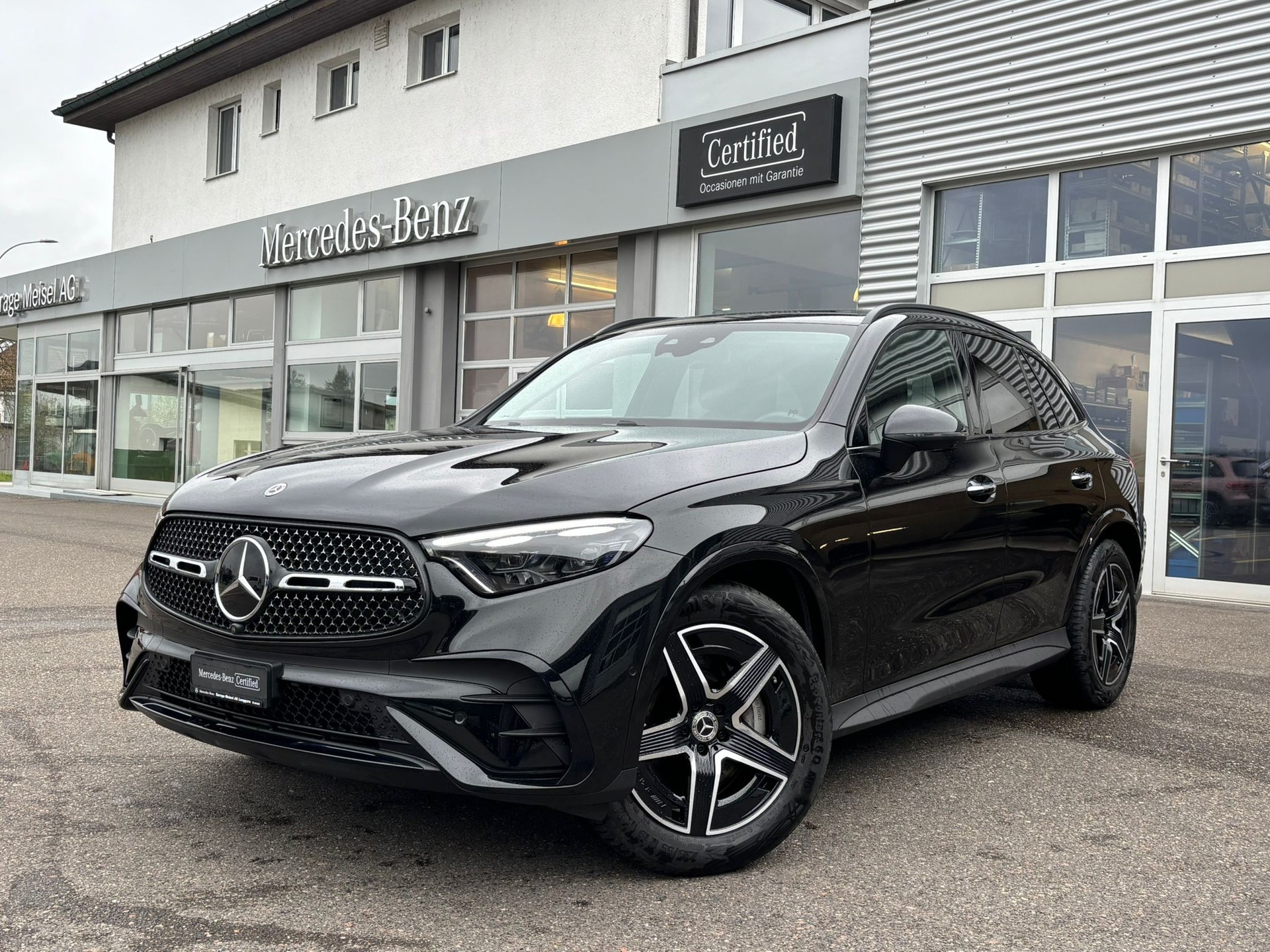 MERCEDES-BENZ GLC 200 AMG-Line 4Matic - 2