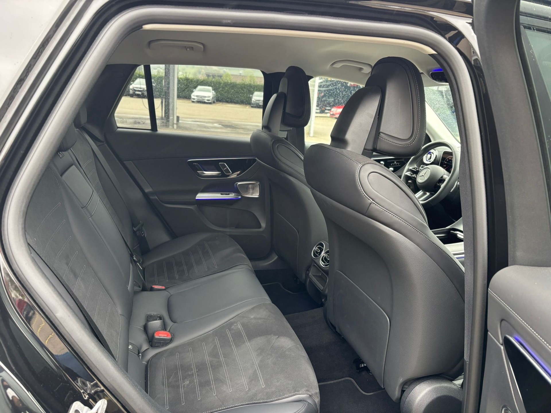 MERCEDES-BENZ GLC 200 AMG-Line 4Matic - 10