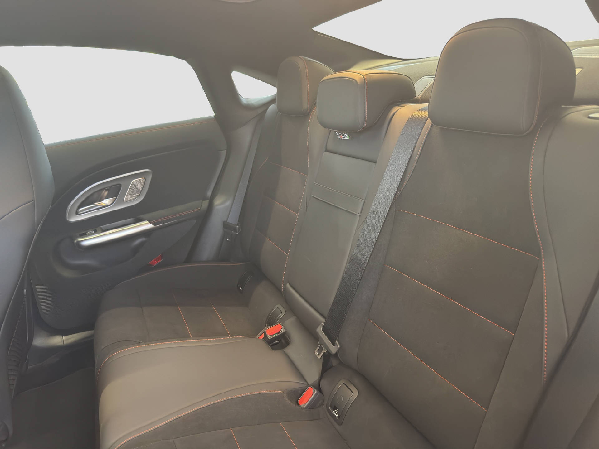 MERCEDES-BENZ CLA 350 AMG Line 4MATIC - 14