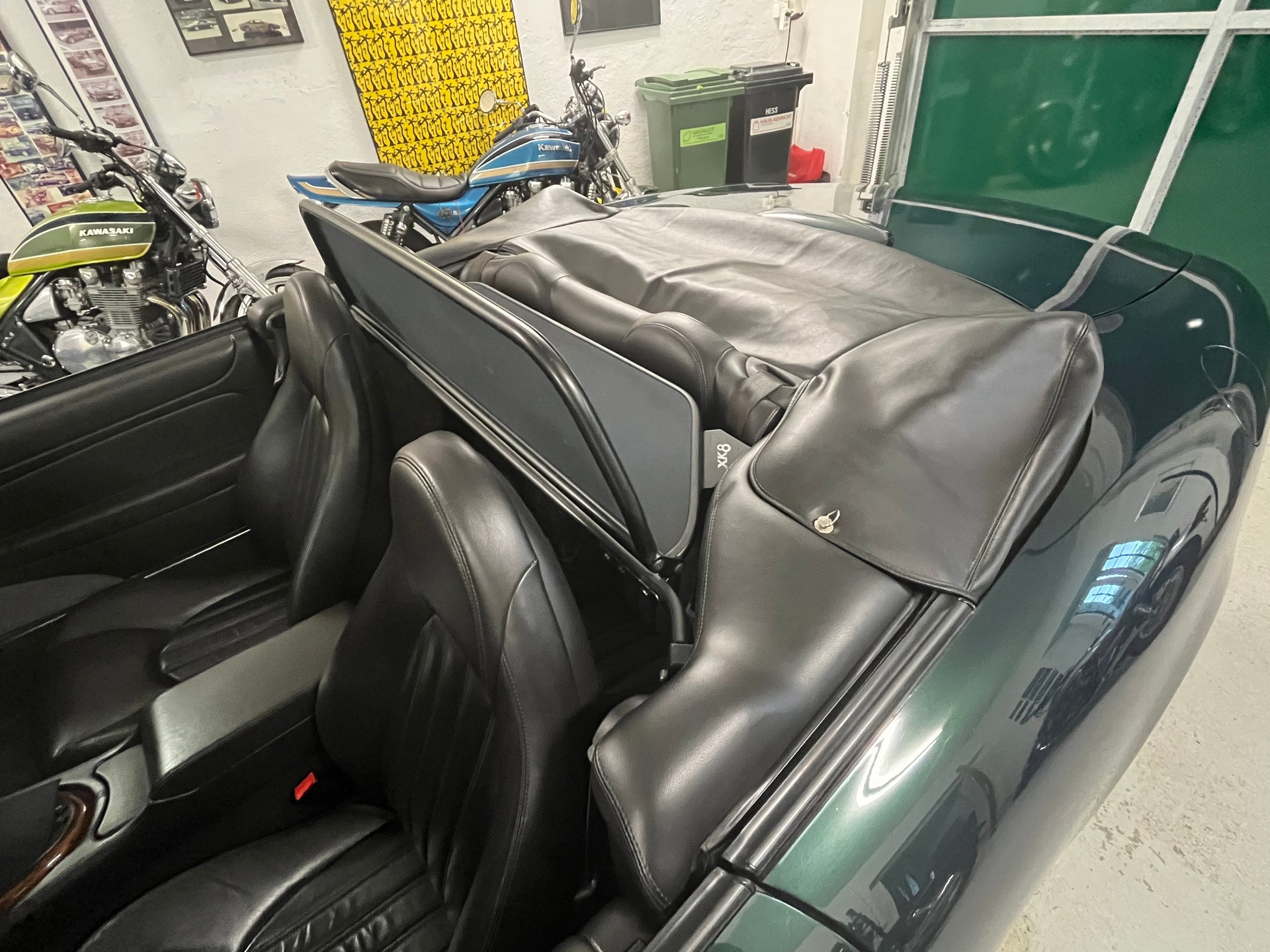 JAGUAR XK8 Convertible - 14