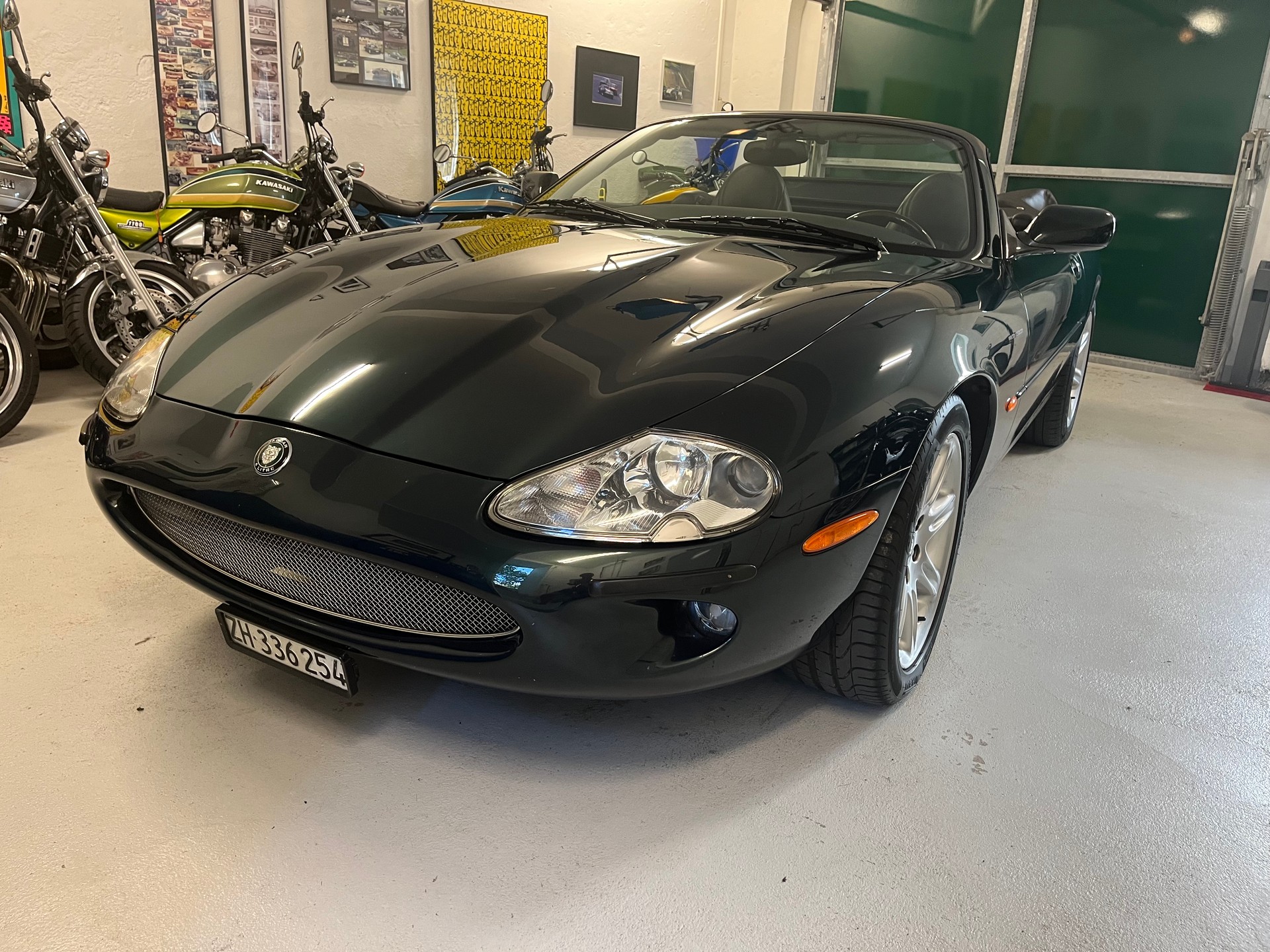 JAGUAR XK8 Convertible - 21