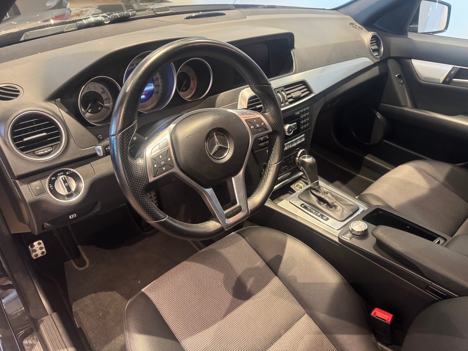 MERCEDES-BENZ C 250 CDI BlueEF Eleg. 4m - 11