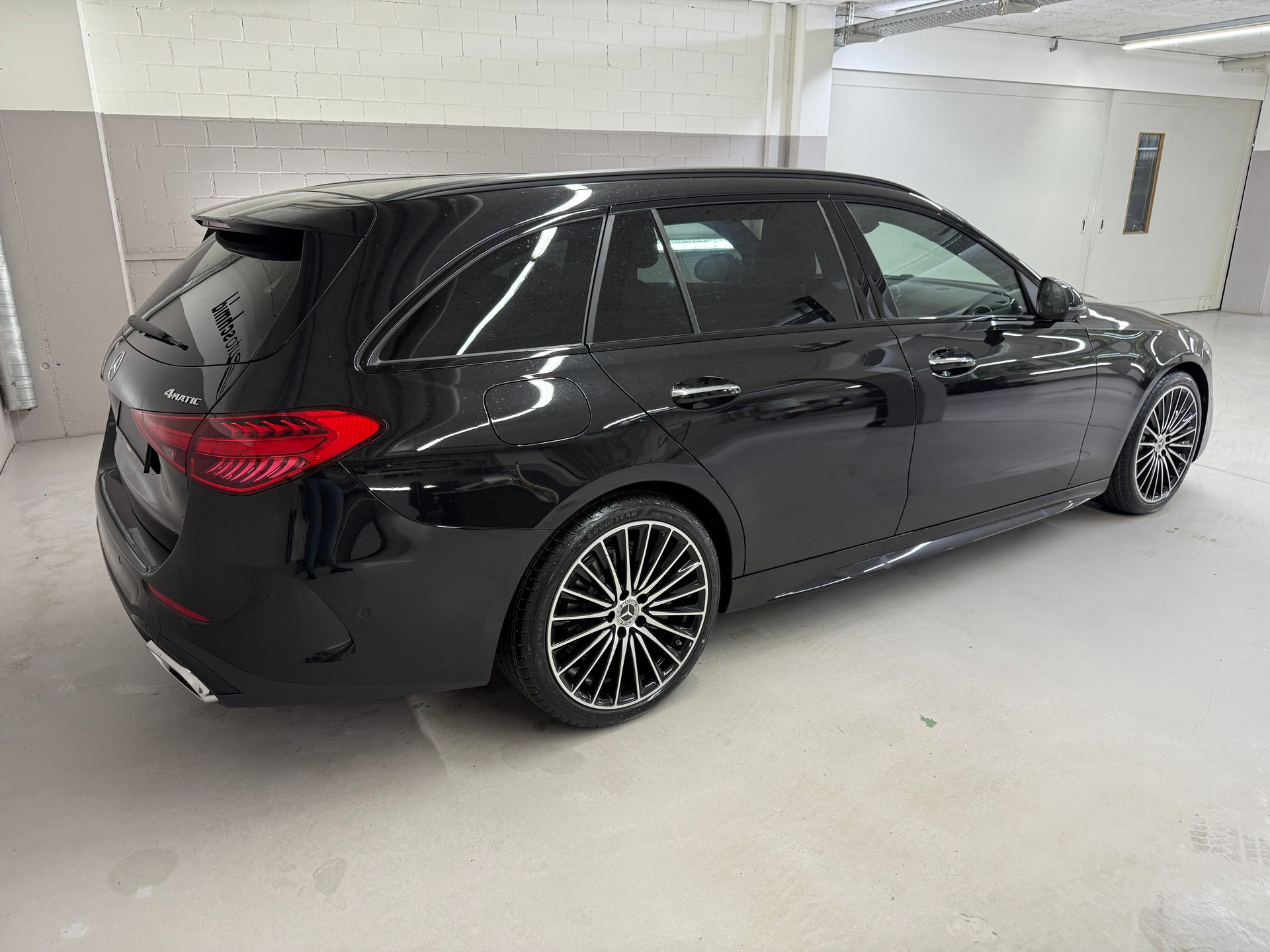 MERCEDES-BENZ C 300 4MATIC T-Modell - 4