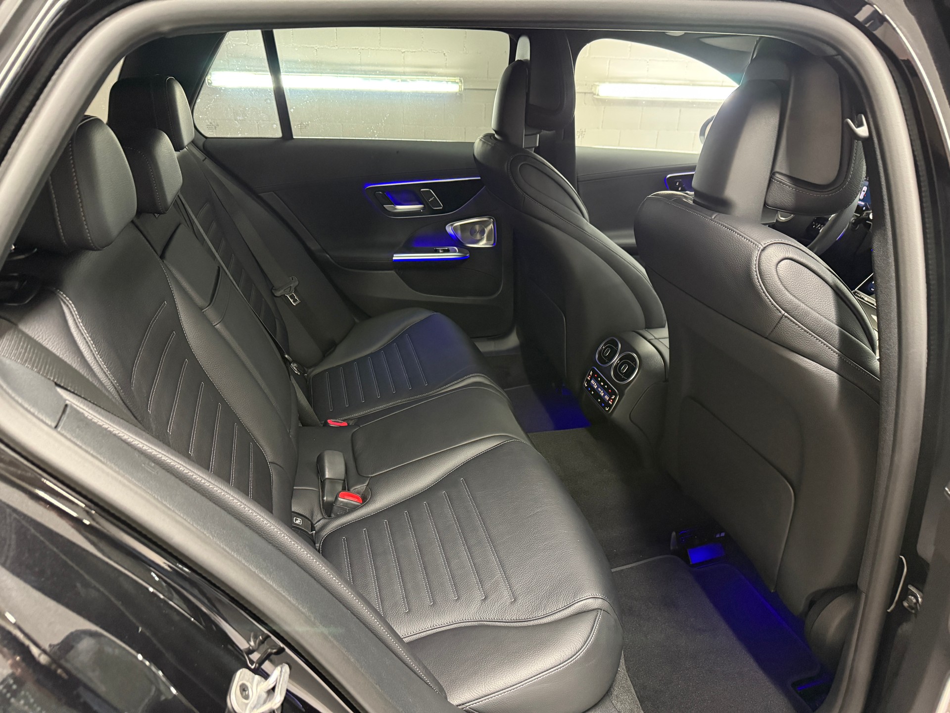 MERCEDES-BENZ C 300 4MATIC T-Modell - 9