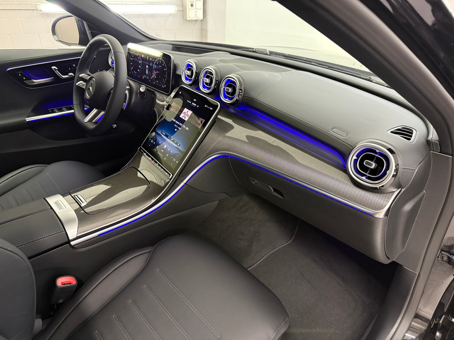 MERCEDES-BENZ C 300 4MATIC T-Modell - 11