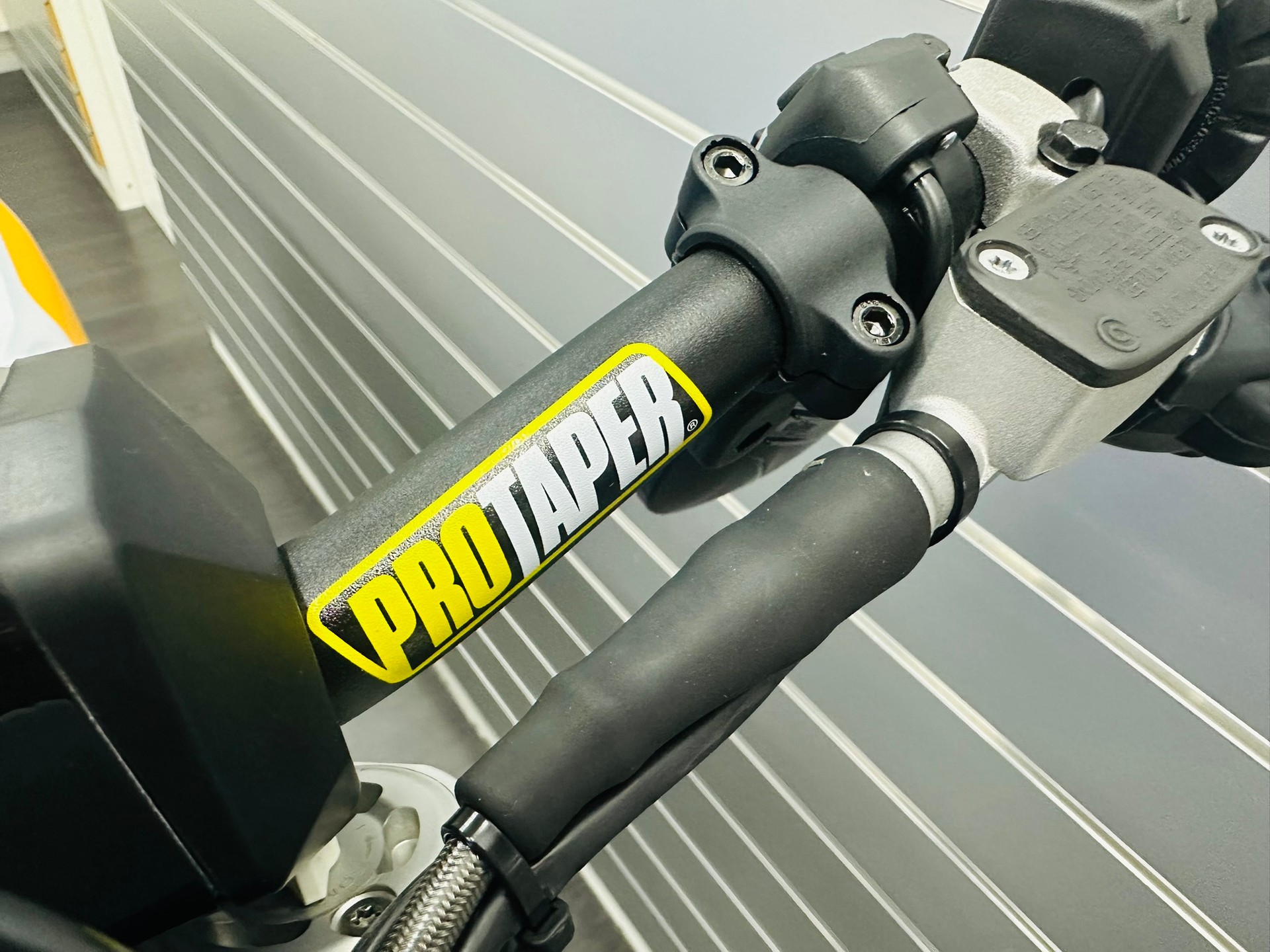 HUSQVARNA FE 350 Hertitage Supermoto - 10