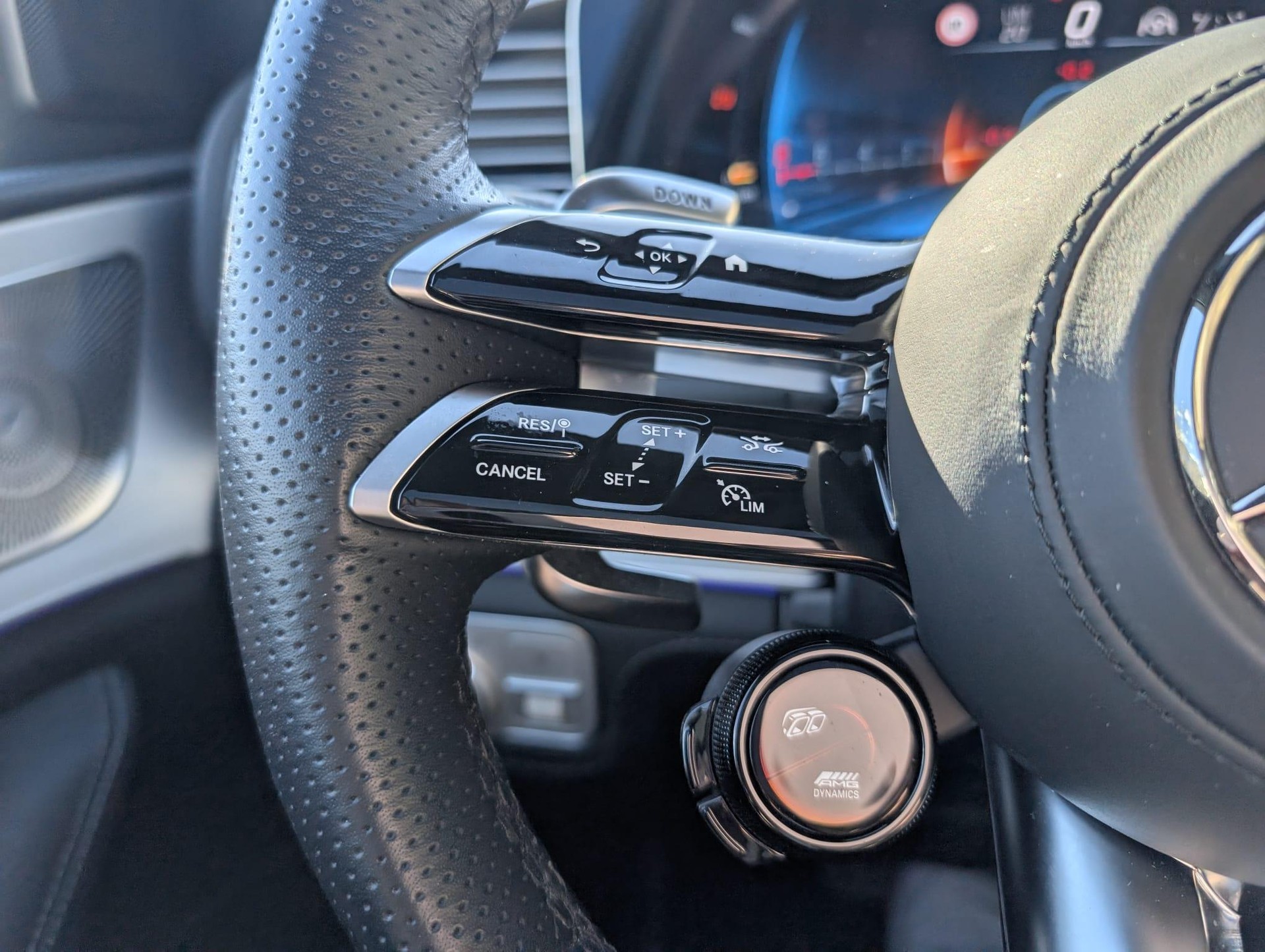 MERCEDES-BENZ GLE 53 AMG 4matic+ - 12