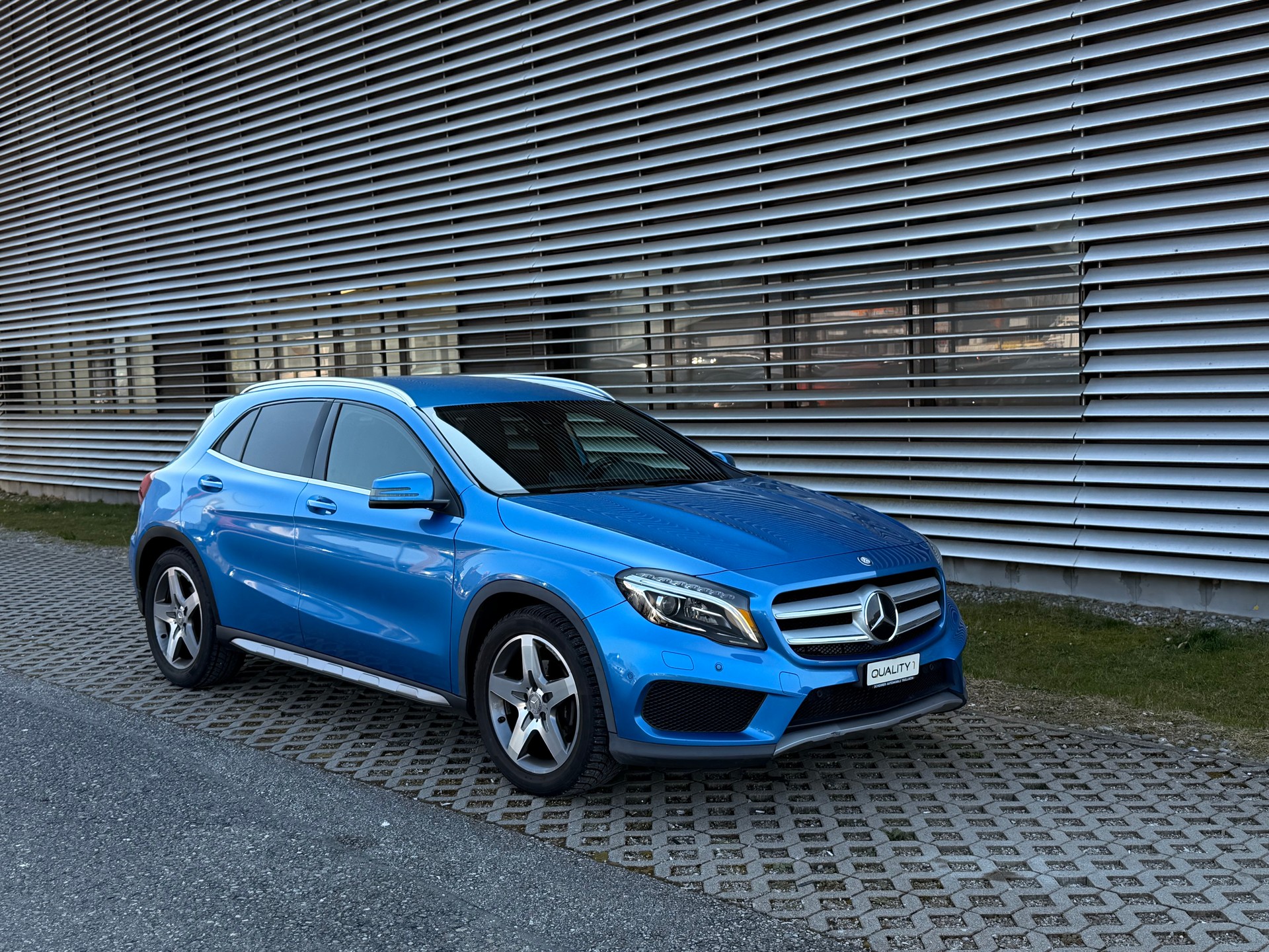 MERCEDES-BENZ GLA 200 AMG Line 7G-DCT - 5