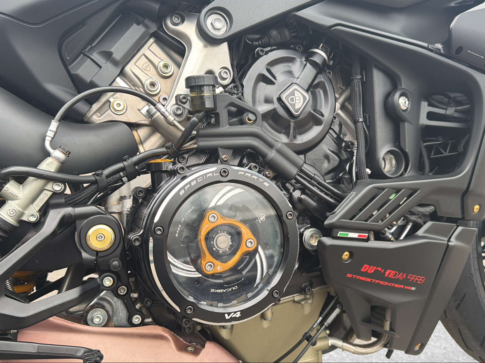 DUCATI 1100 Streetfighter V4 S ABS - 8