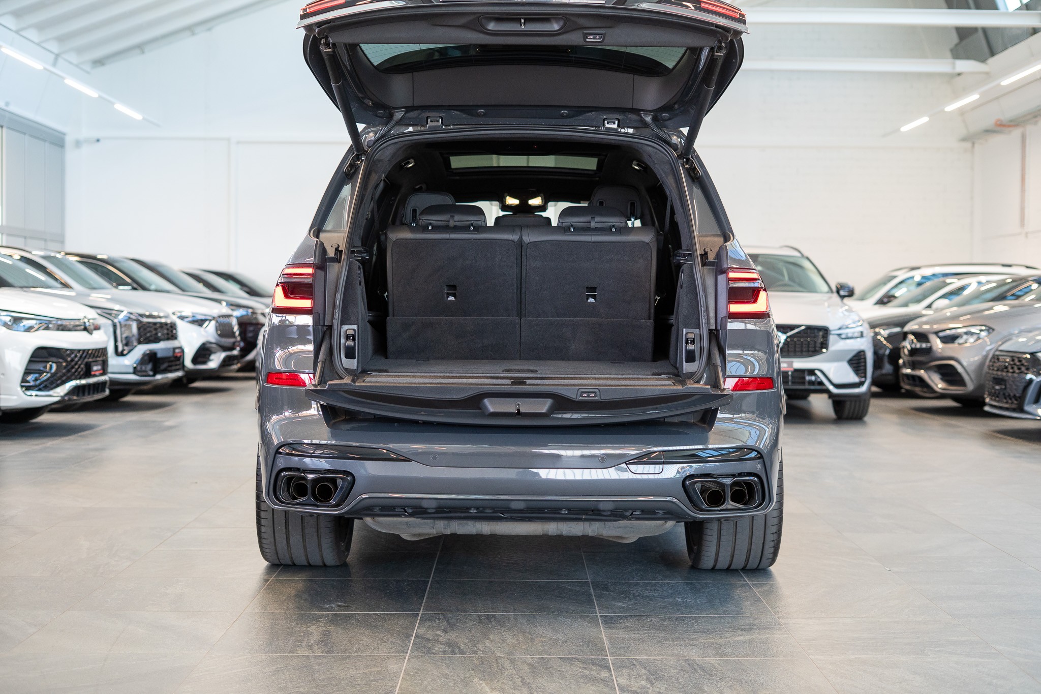 X7 xDrive 48V M60i M Sport / 23" Felgen / Iconic Glow / Head-Up Display / Panorama-Schiebedach