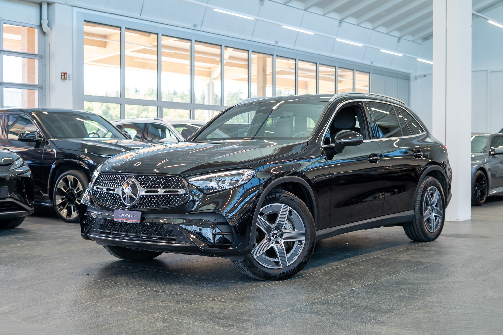 GLC 300 d 4matic AMG Line / Anhängerkupplung / Memory Sitze / Ambiente