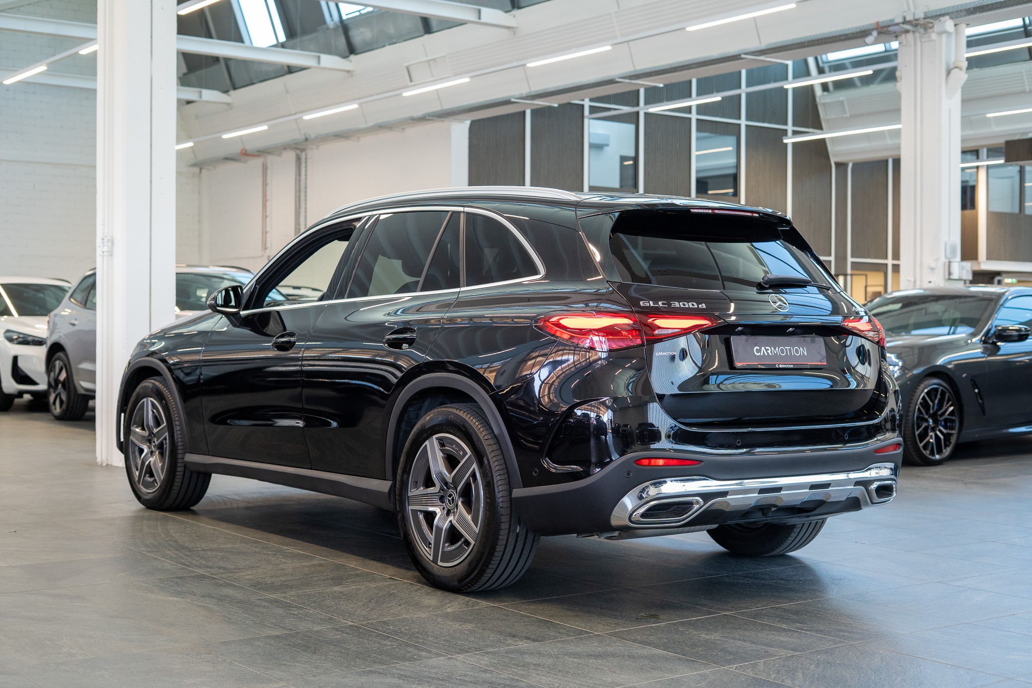 GLC 300 d 4matic AMG Line / Anhängerkupplung / Memory Sitze / Ambiente