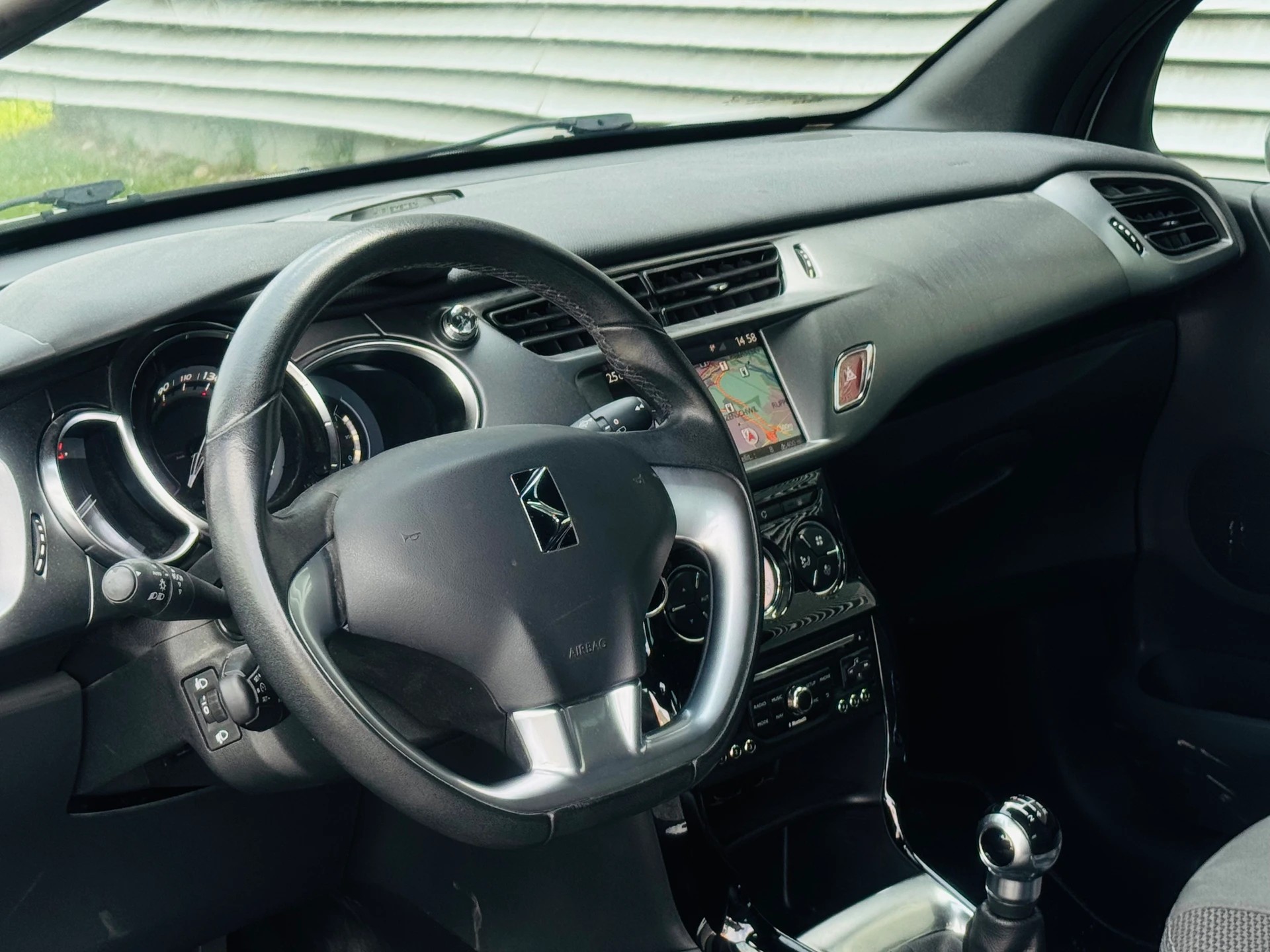 DS AUTOMOBILES DS3 1.2 VTi SO Irresistent - 10