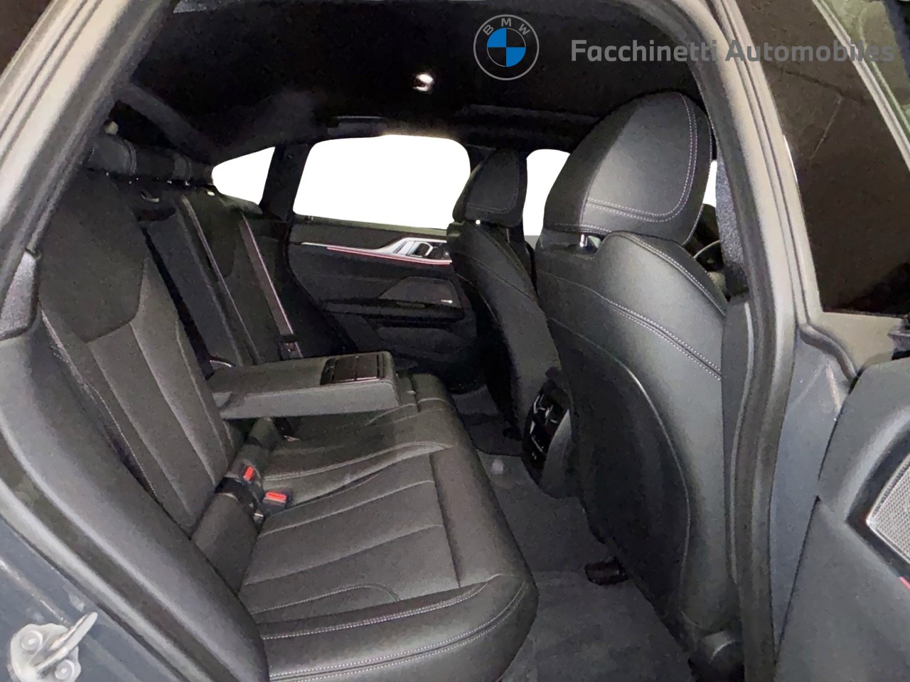 BMW i4 xDrive 40 M Sport Pro - 10