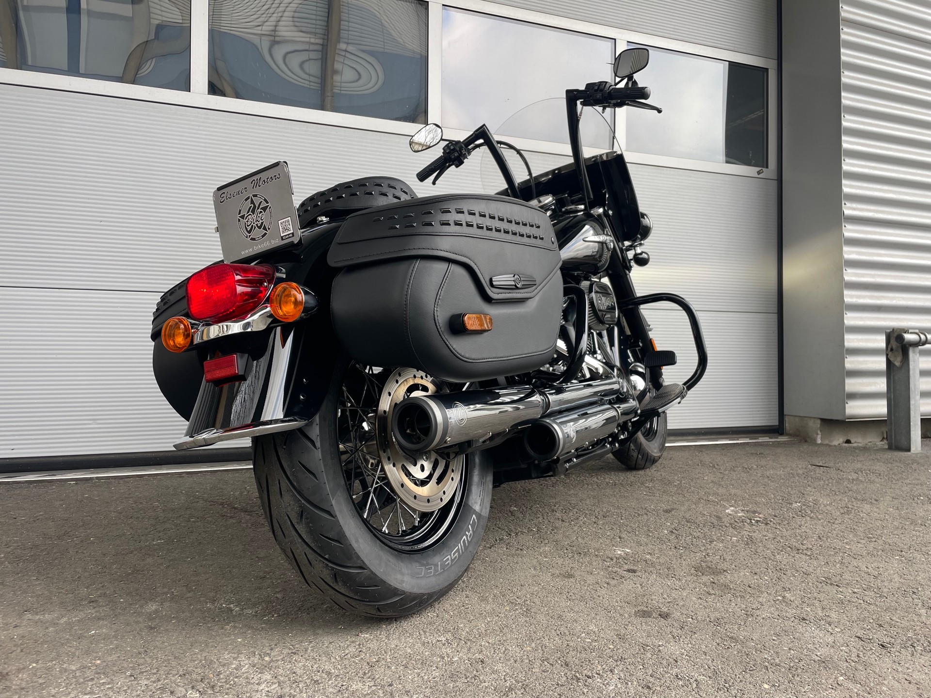 HARLEY-DAVIDSON FLHCS Heritage Classic 114 ABS - 6
