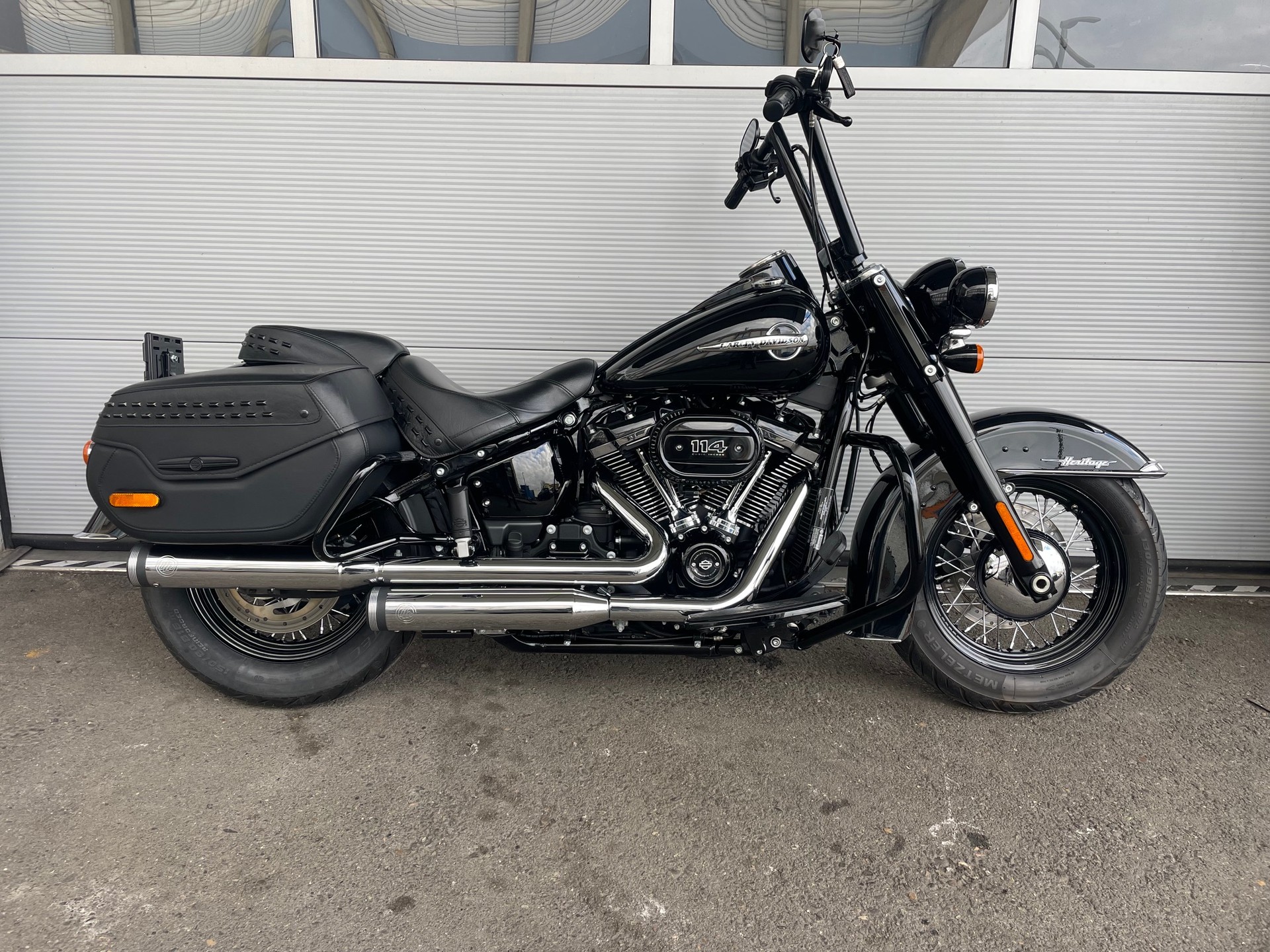 HARLEY-DAVIDSON FLHCS Heritage Classic 114 ABS