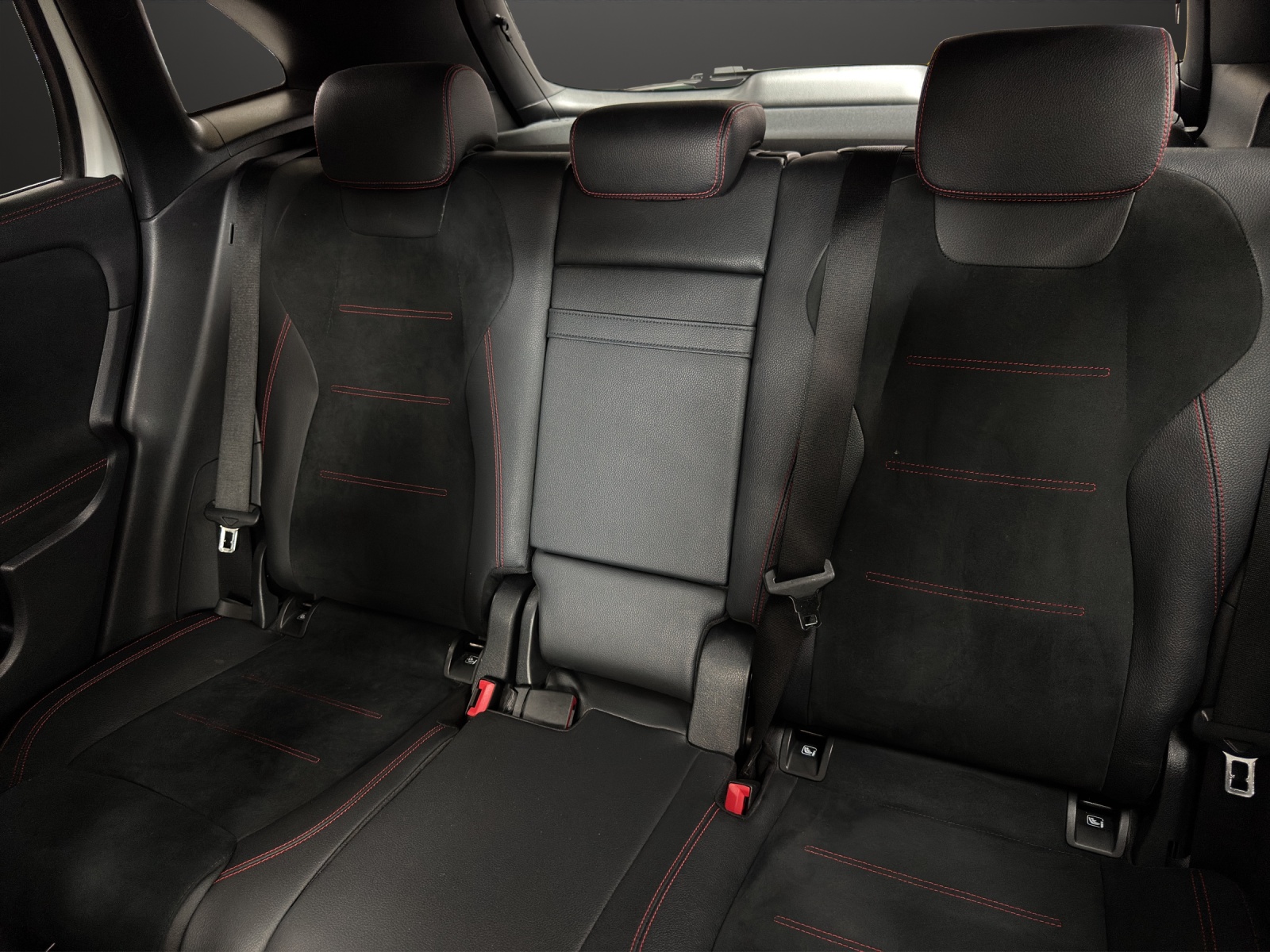 MERCEDES-BENZ GLA 250e AMG Line 8G-DCT - 15