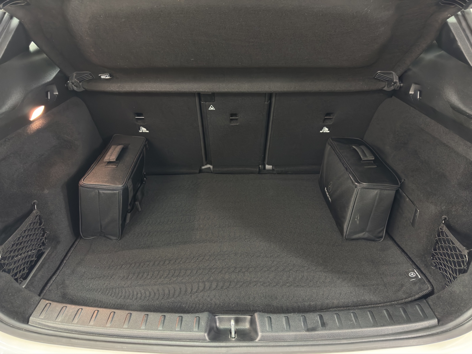 MERCEDES-BENZ GLA 250e AMG Line 8G-DCT - 9