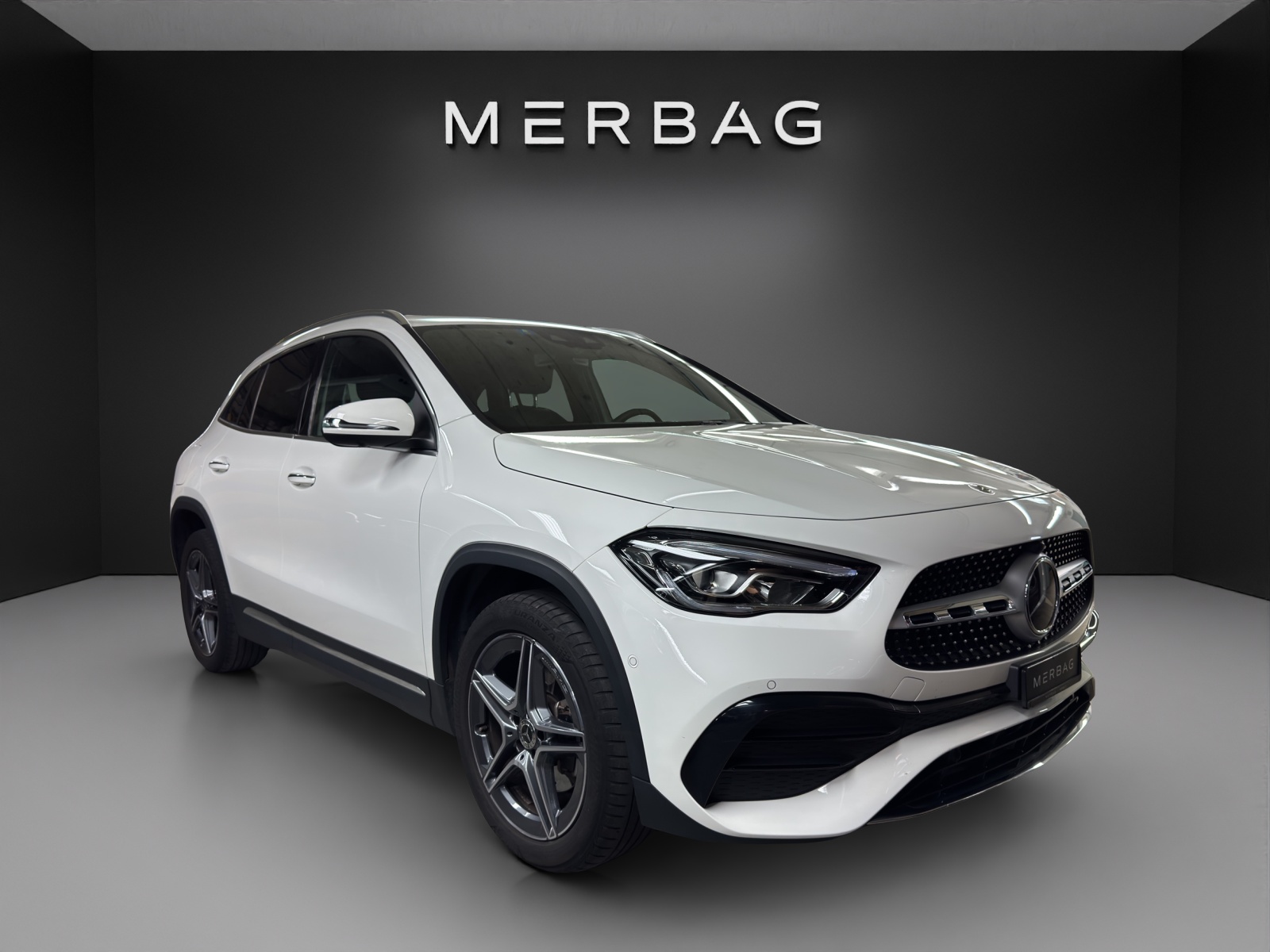MERCEDES-BENZ GLA 250e AMG Line 8G-DCT - 6