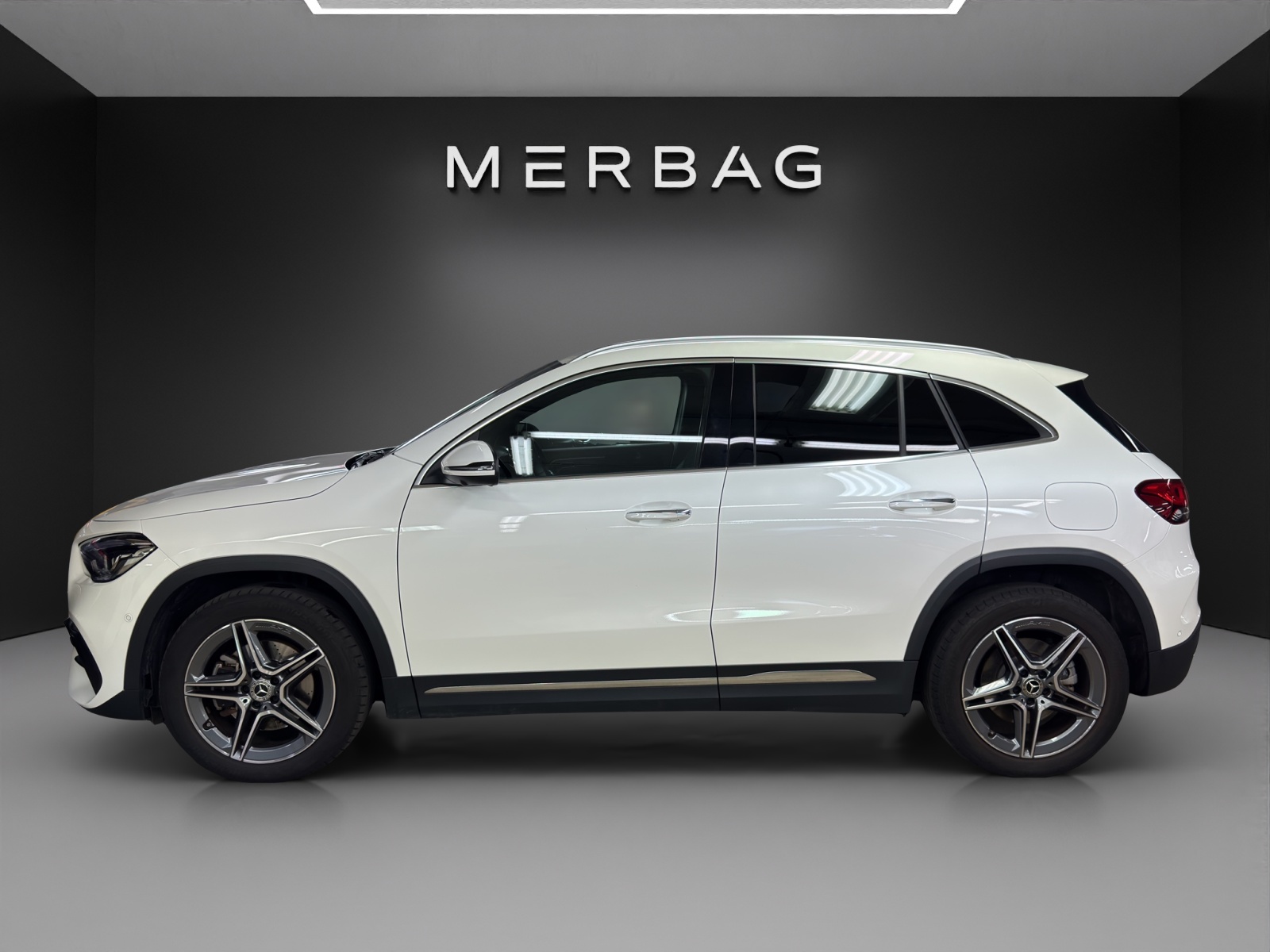 MERCEDES-BENZ GLA 250e AMG Line 8G-DCT - 2