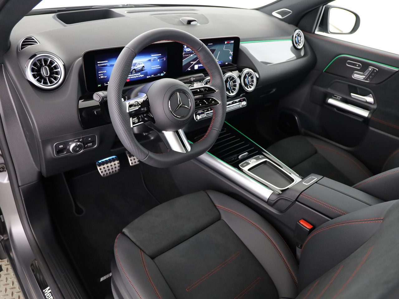 MERCEDES-BENZ GLA 200 7G-DCT - 6