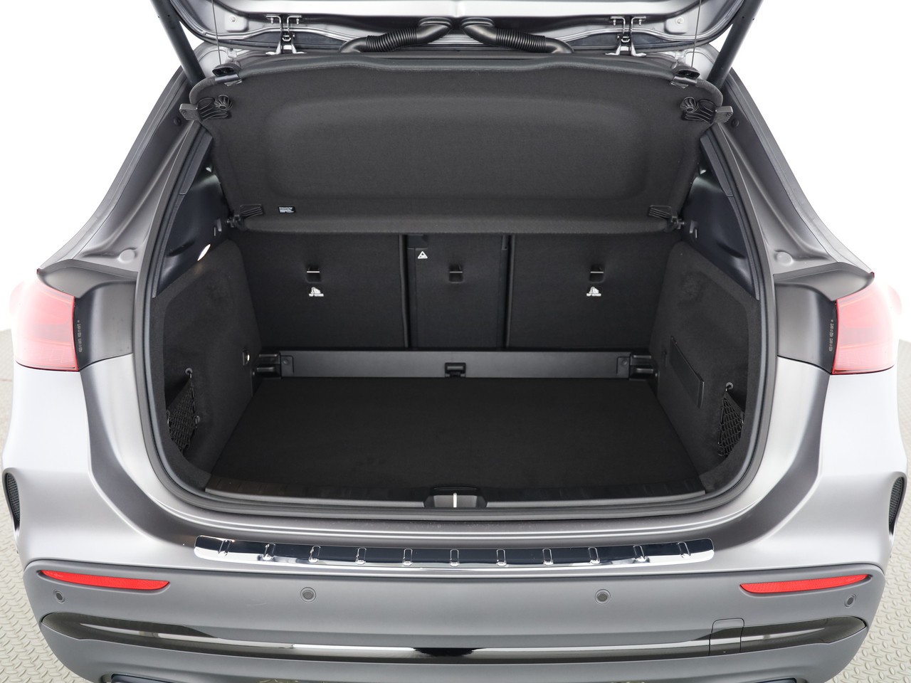 MERCEDES-BENZ GLA 200 7G-DCT - 23