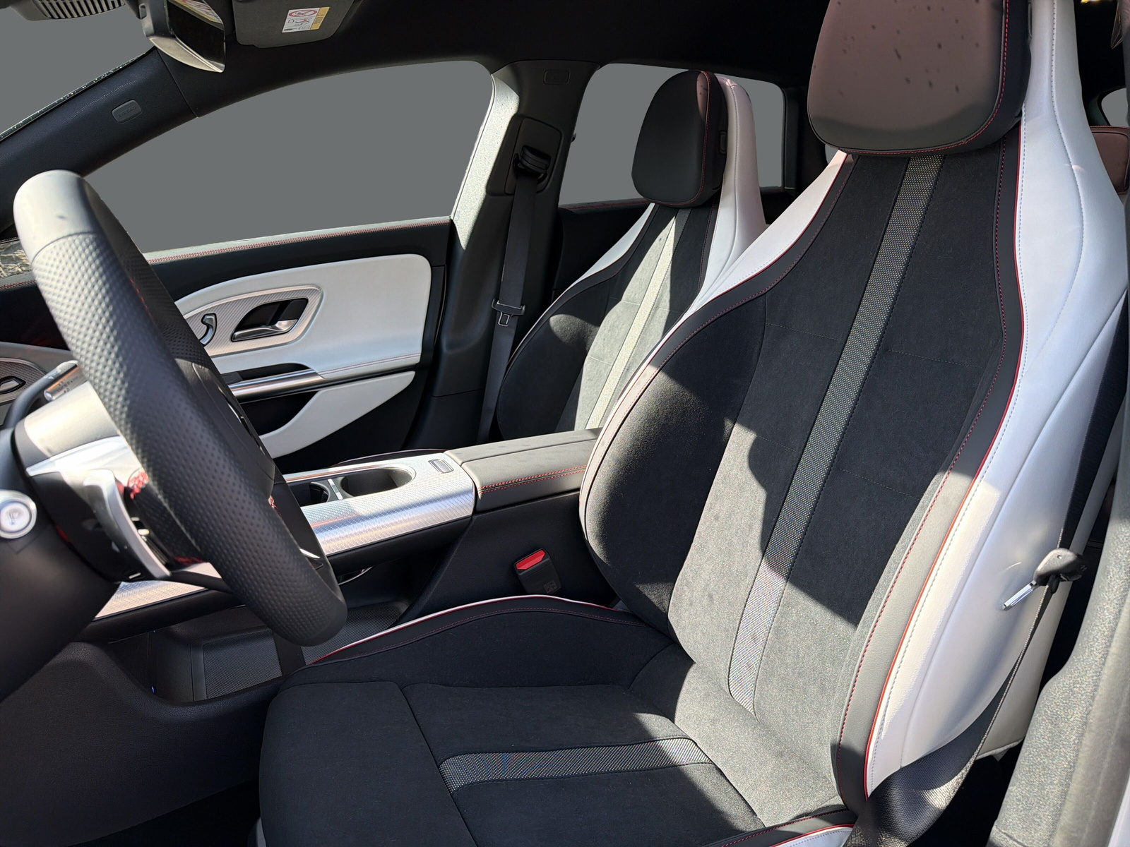 MERCEDES-BENZ CLA Shooting Brake 350 4Matic 85 kWh EQ - 9