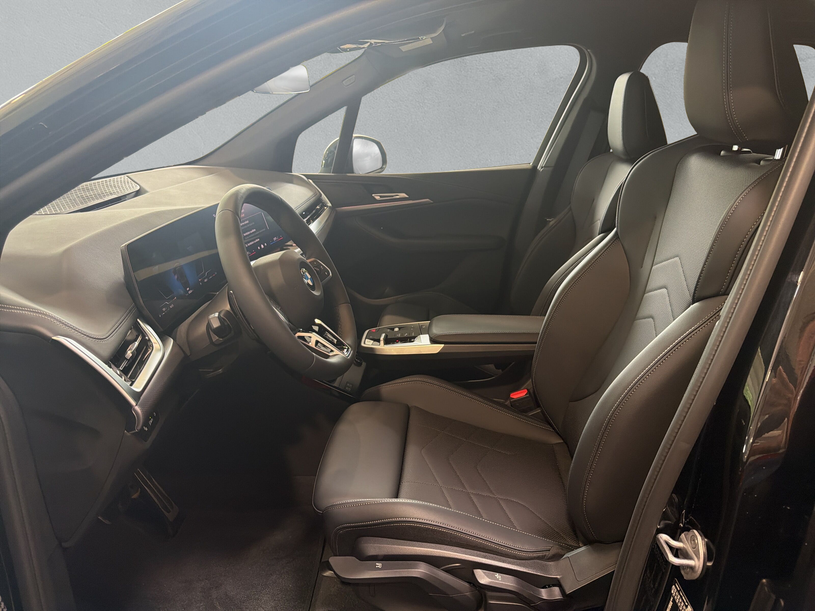 BMW 218d Active Tourer M Sport DKG - 12