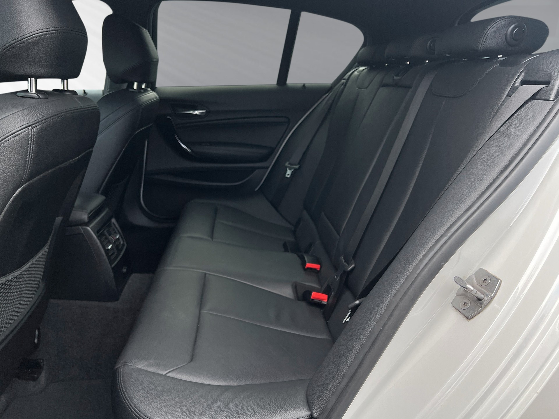 BMW 120i Sport Line Steptronic - 7