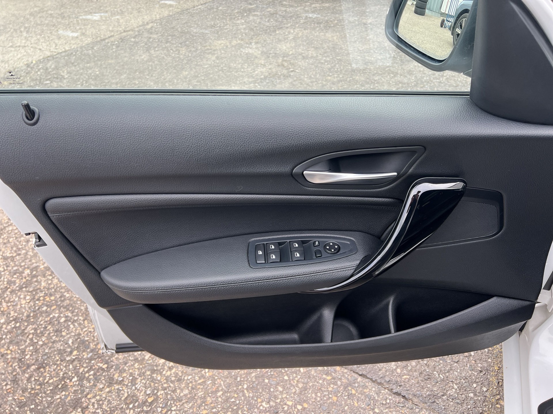 BMW 120i Sport Line Steptronic - 17