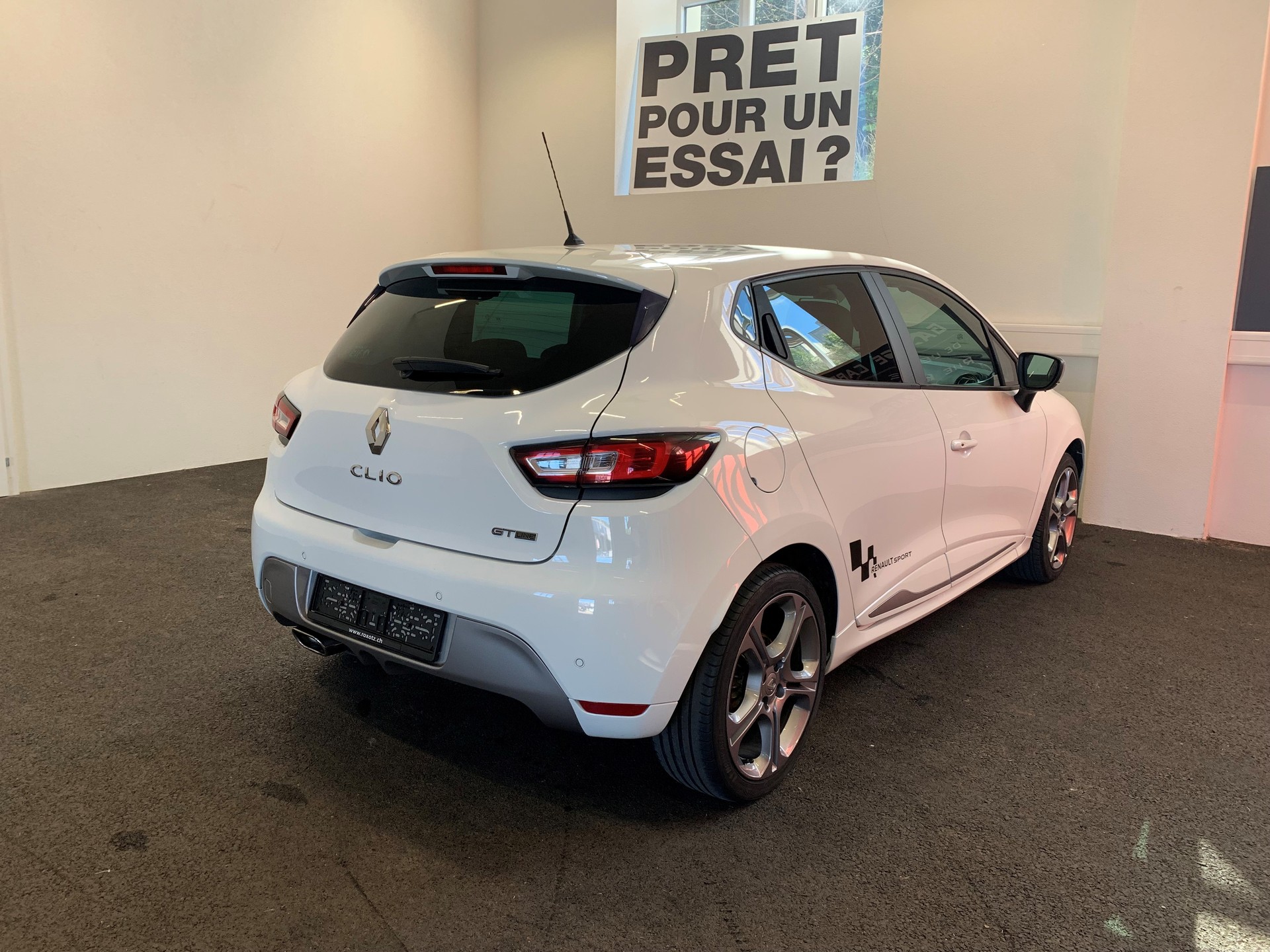RENAULT Clio 1.2 16V T GT Line - 6
