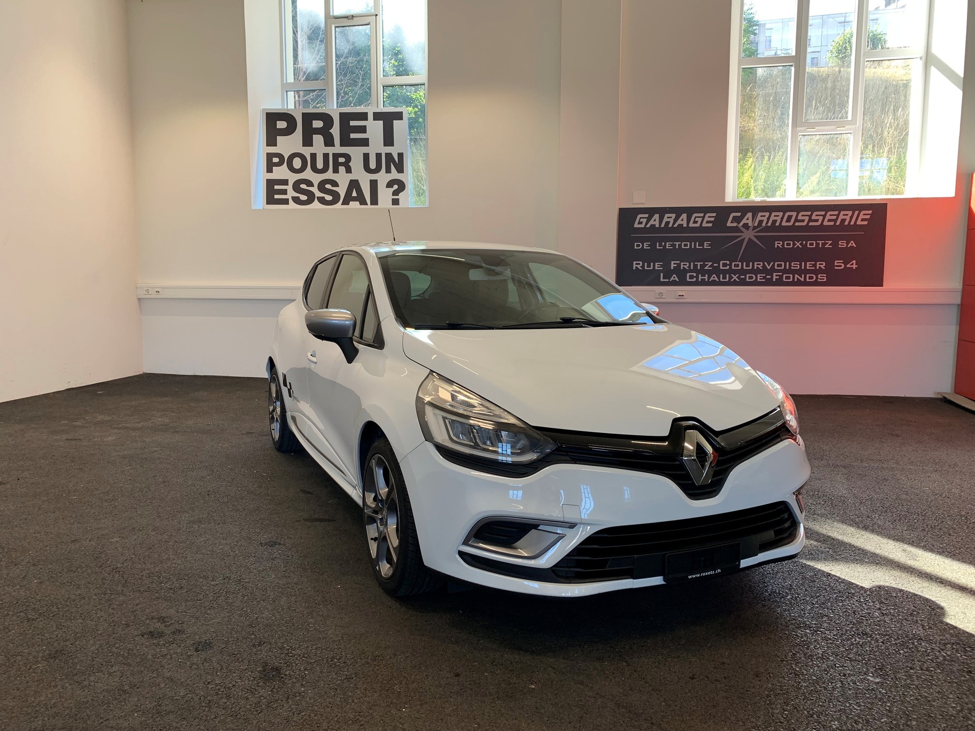 RENAULT Clio 1.2 16V T GT Line - 3