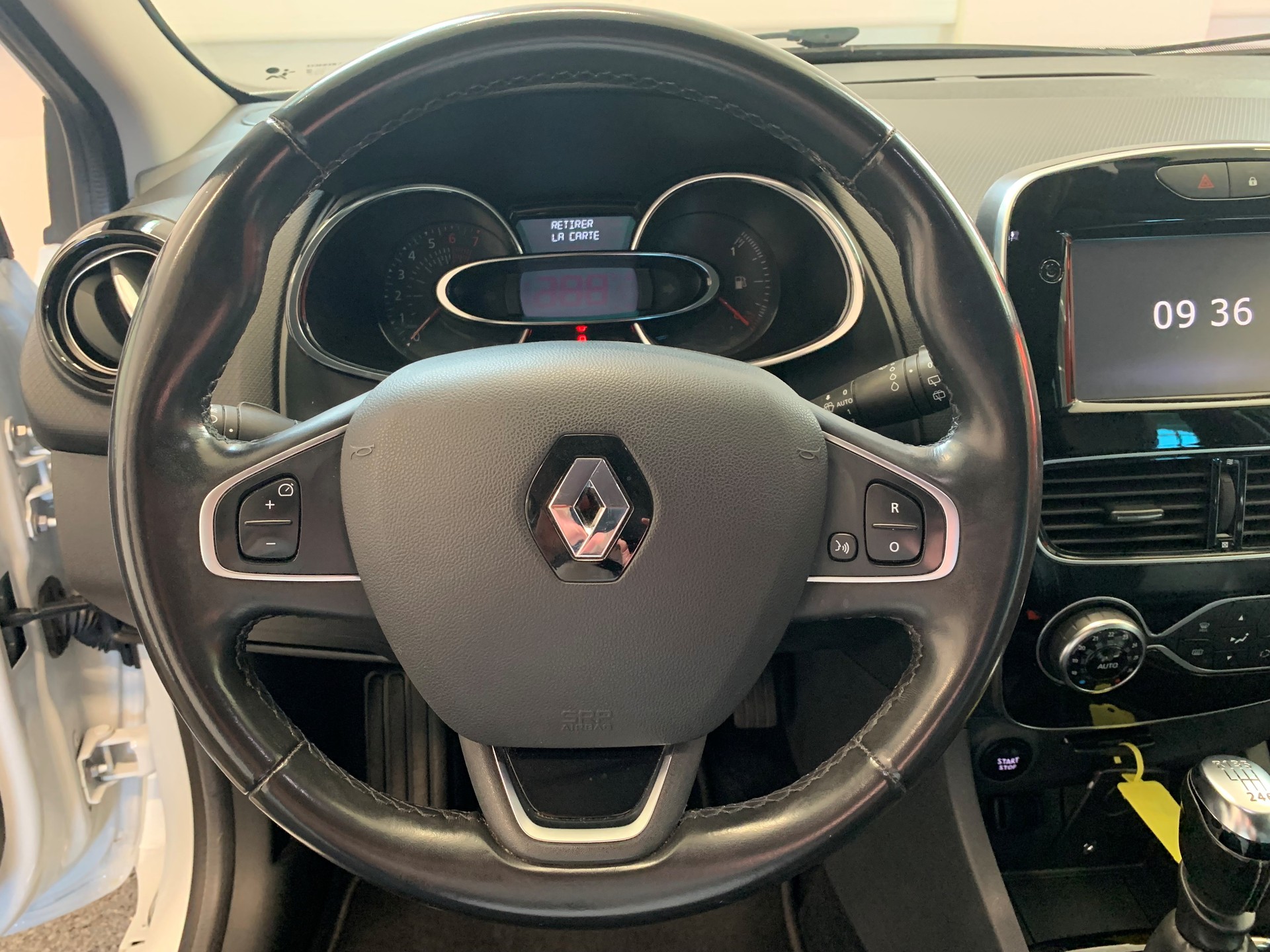 RENAULT Clio 1.2 16V T GT Line - 12