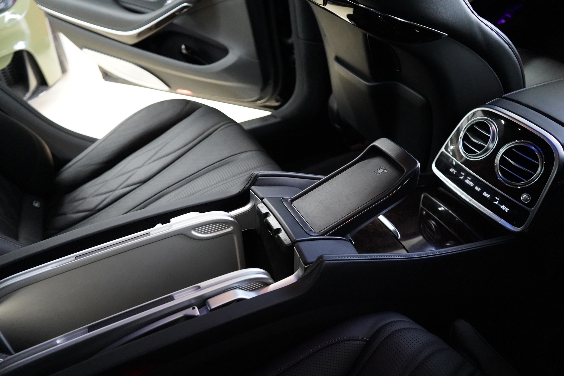 MERCEDES-BENZ S 63 AMG L 4Matic+ 9G-Tronic / Luxus ohne Ende ** - 27