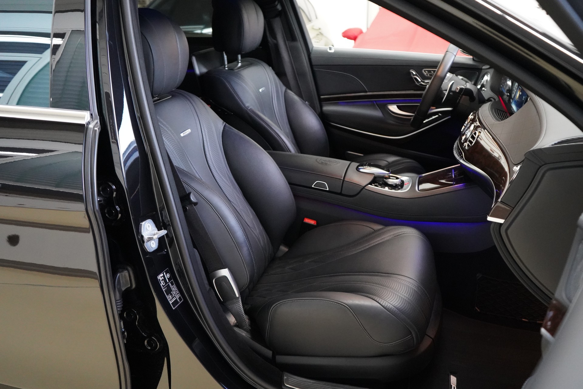 MERCEDES-BENZ S 63 AMG L 4Matic+ 9G-Tronic / Luxus ohne Ende ** - 32